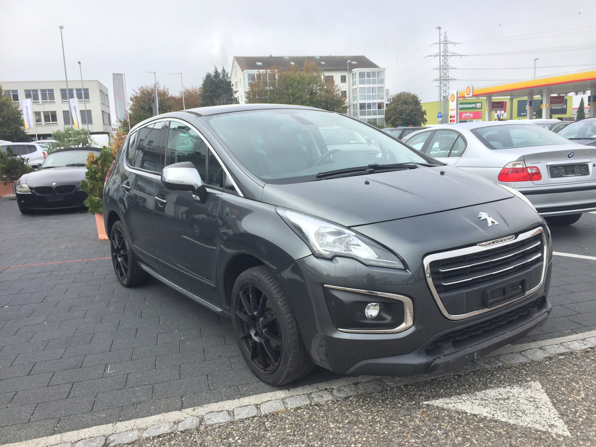 PEUGEOT 3008 1.6 16V T Allure-image-1