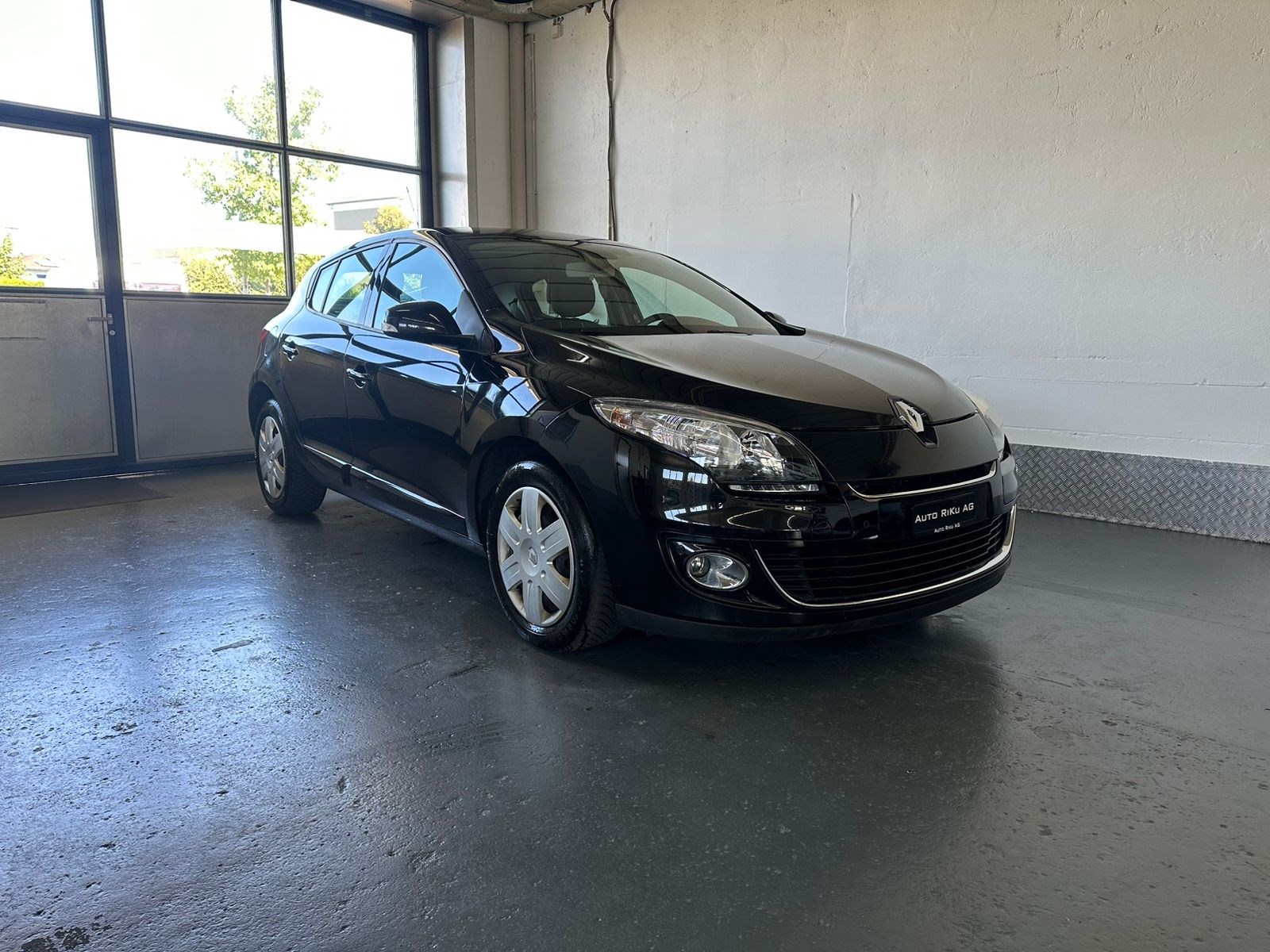 RENAULT Mégane 1.2 16V Turbo Dynamique-image-1