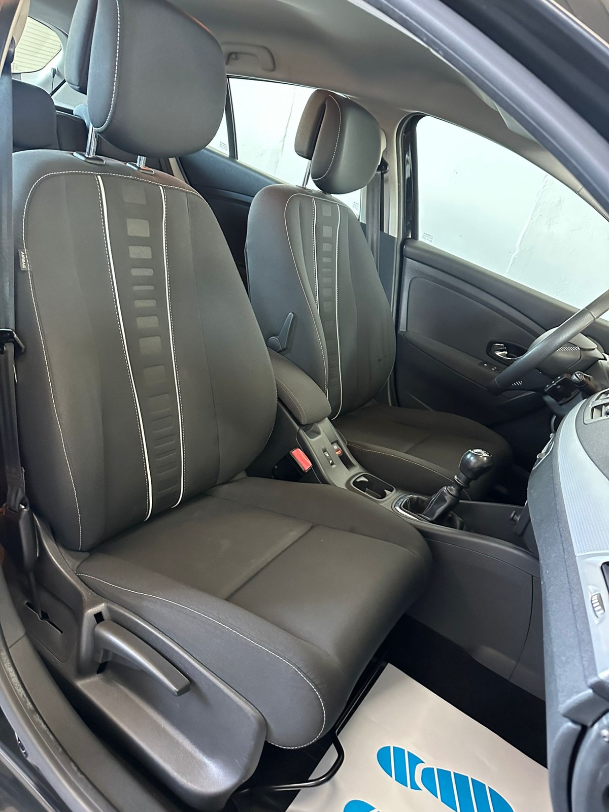 RENAULT Mégane 1.2 16V Turbo Dynamique-image-16
