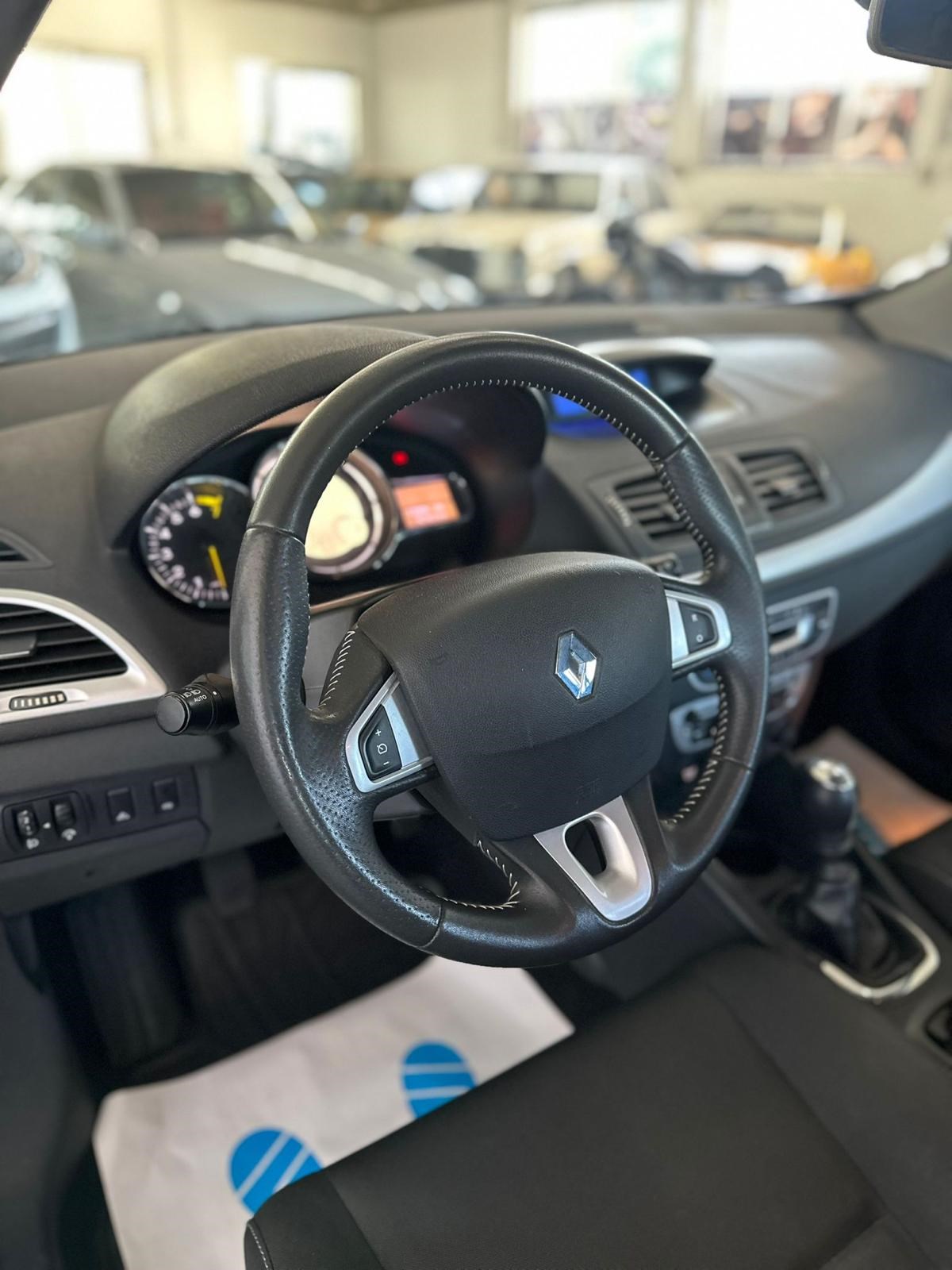 RENAULT Mégane 1.2 16V Turbo Dynamique-image-9