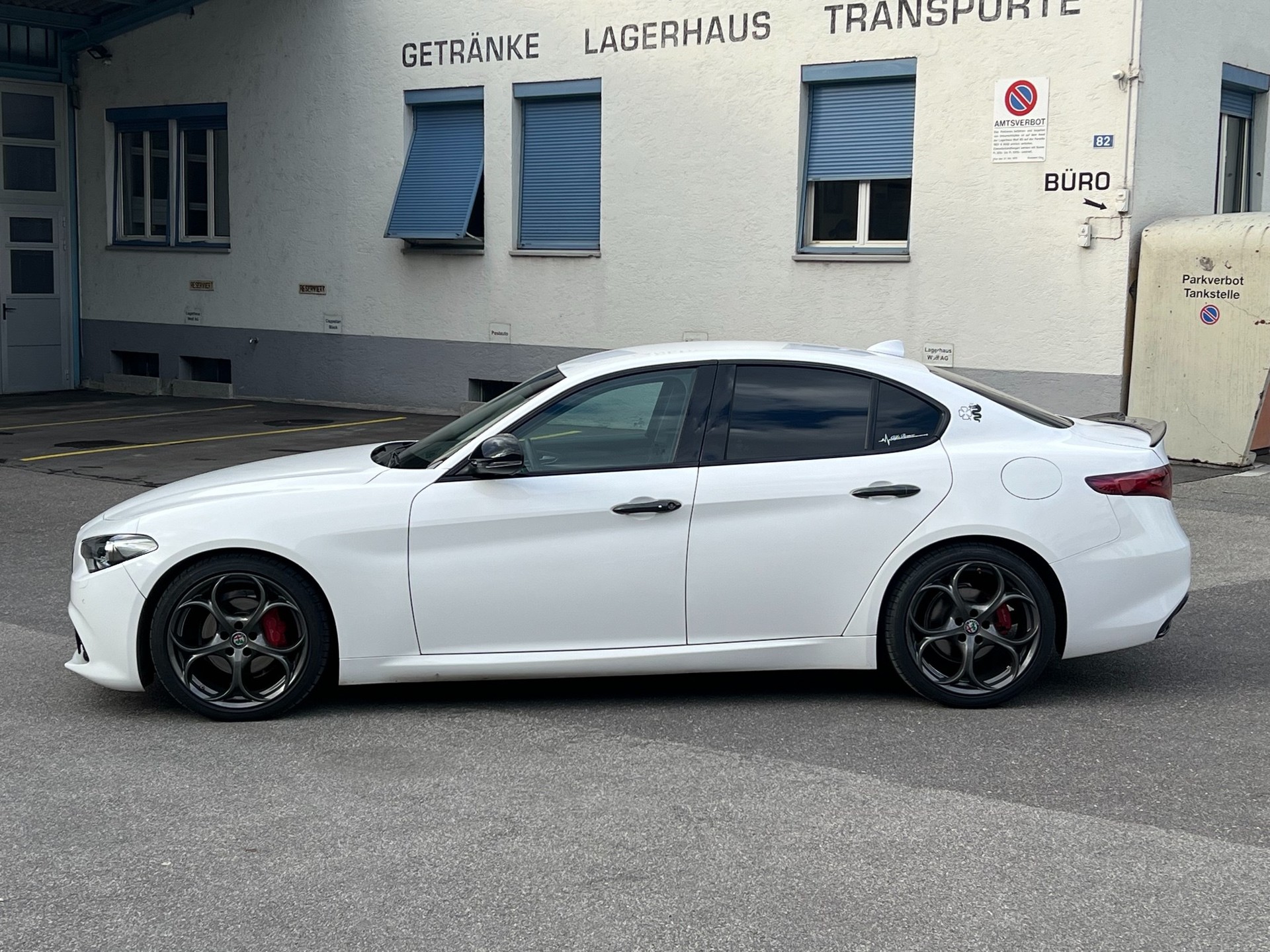 ALFA ROMEO Giulia 2.2 JTDM Super Automatic-image-1