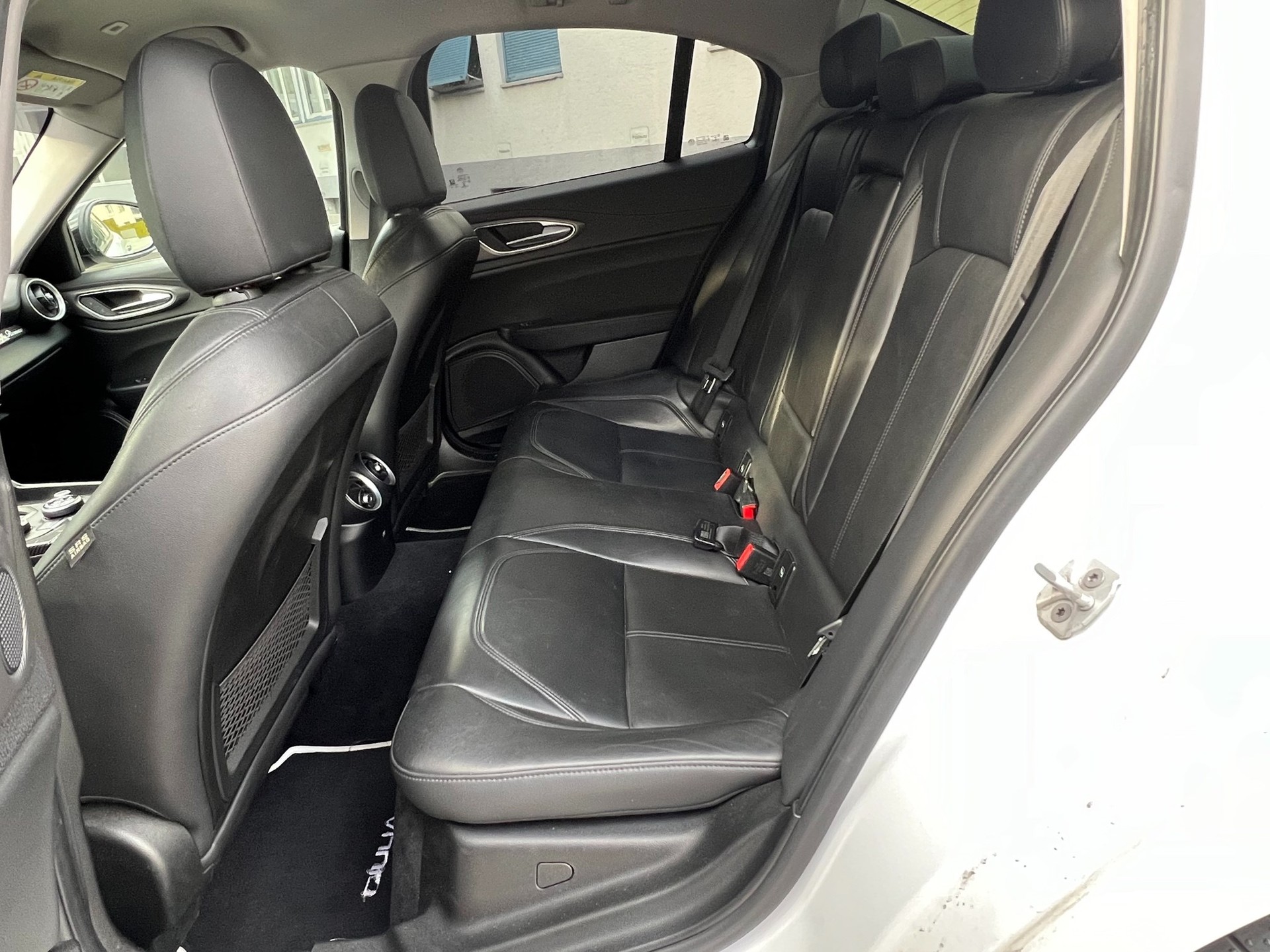 ALFA ROMEO Giulia 2.2 JTDM Super Automatic-image-8