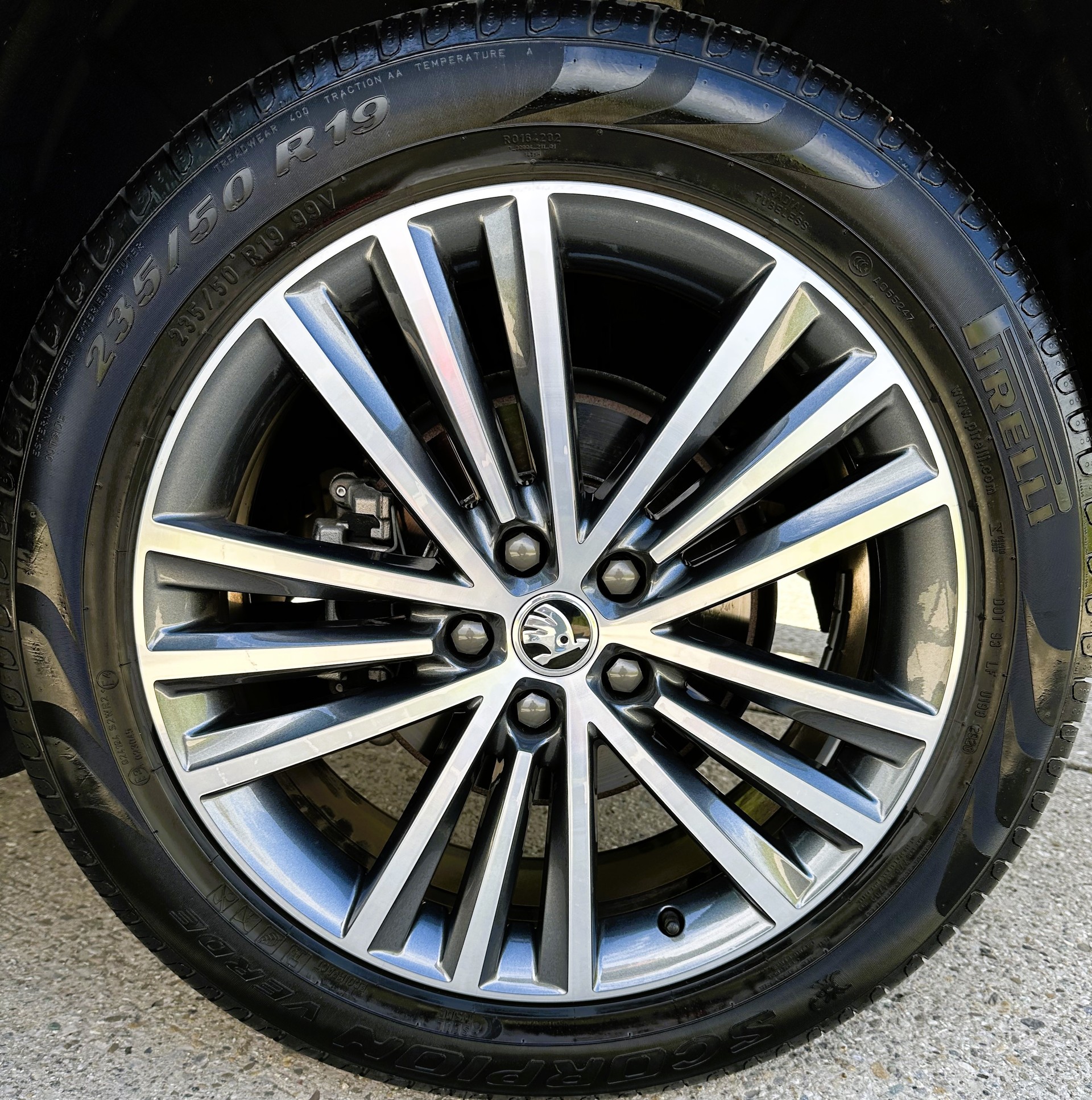 SKODA Kodiaq 2.0 TSI 4x4 L&K-image-24