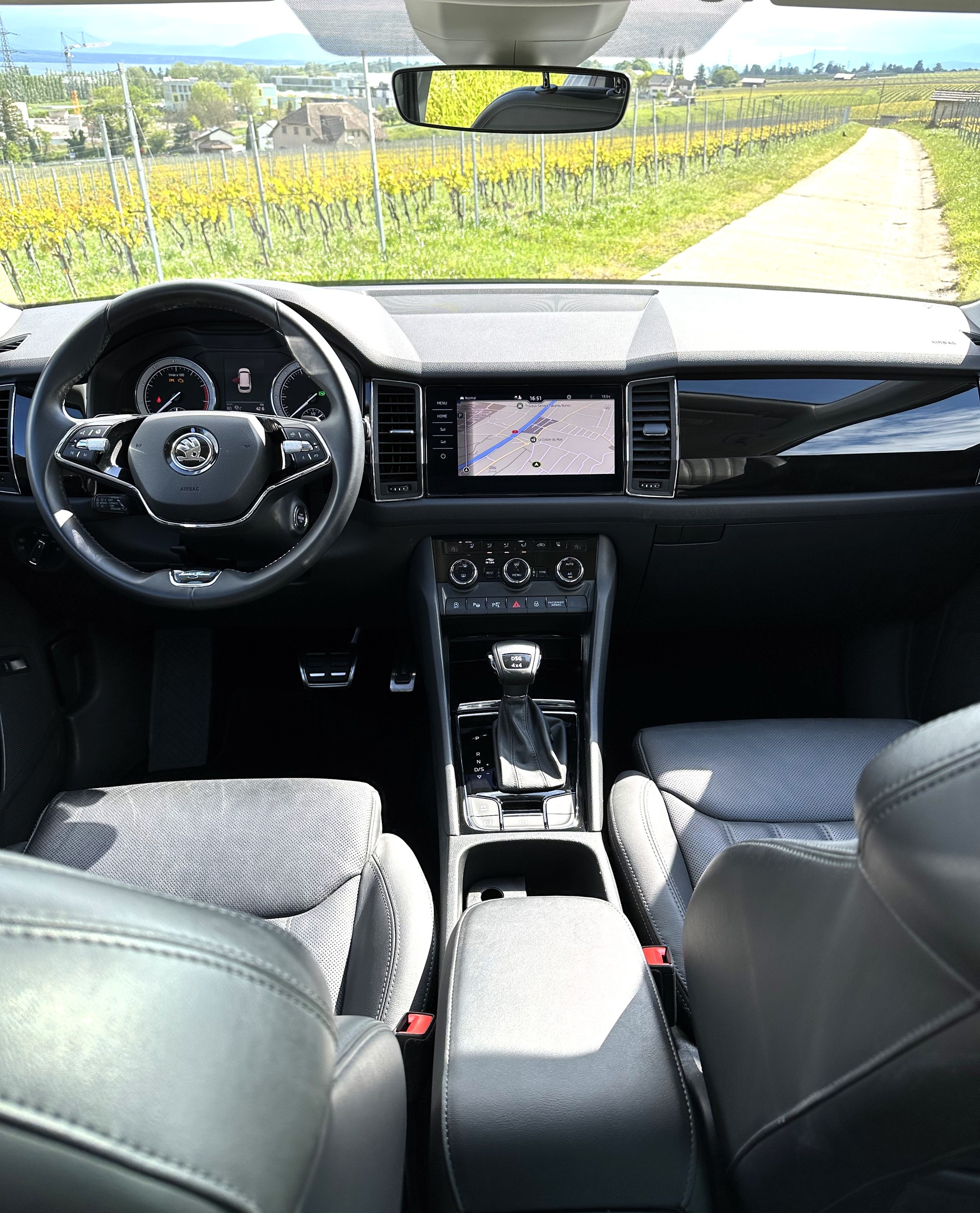 SKODA Kodiaq 2.0 TSI 4x4 L&K-image-16