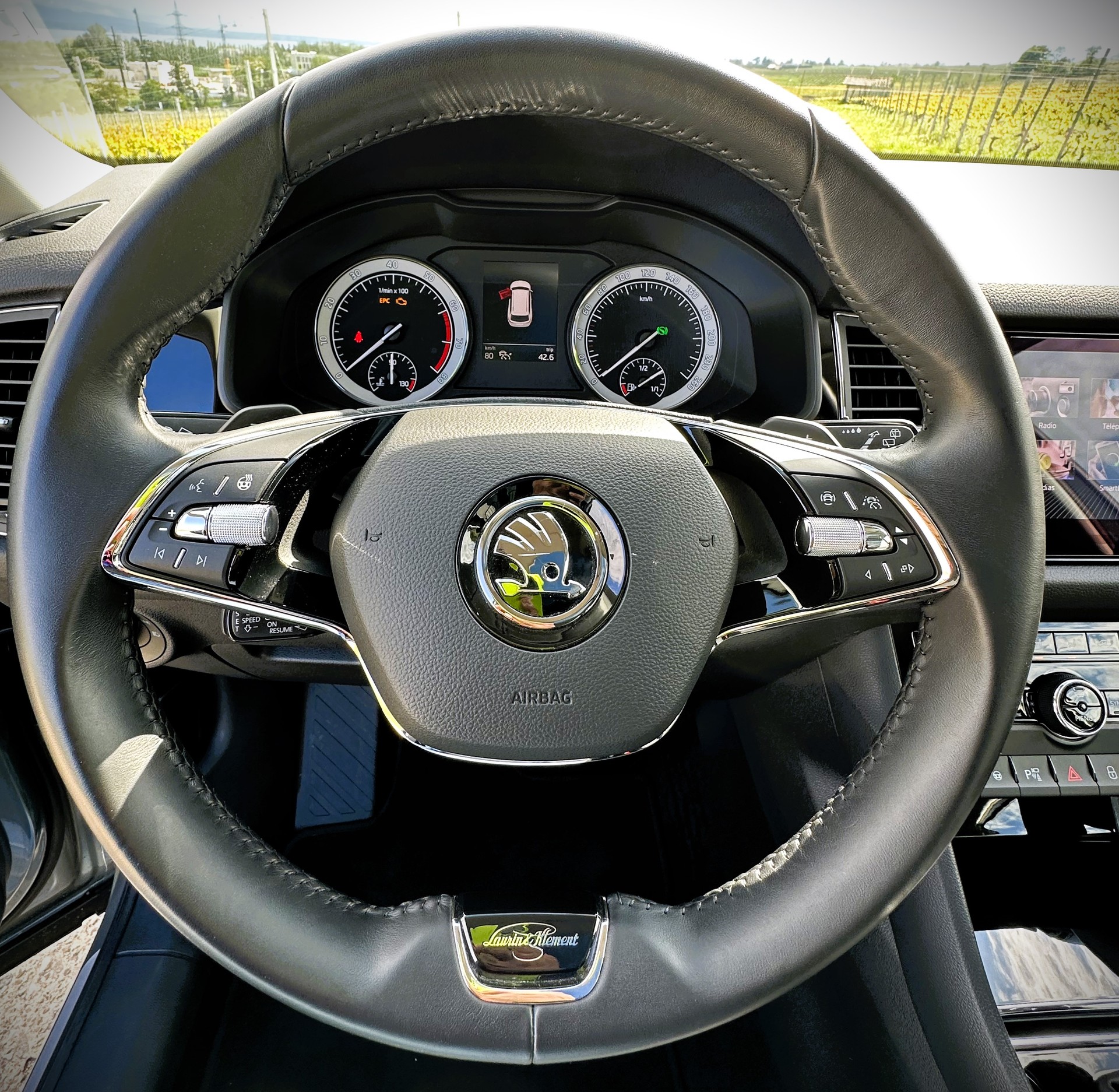 SKODA Kodiaq 2.0 TSI 4x4 L&K-image-11