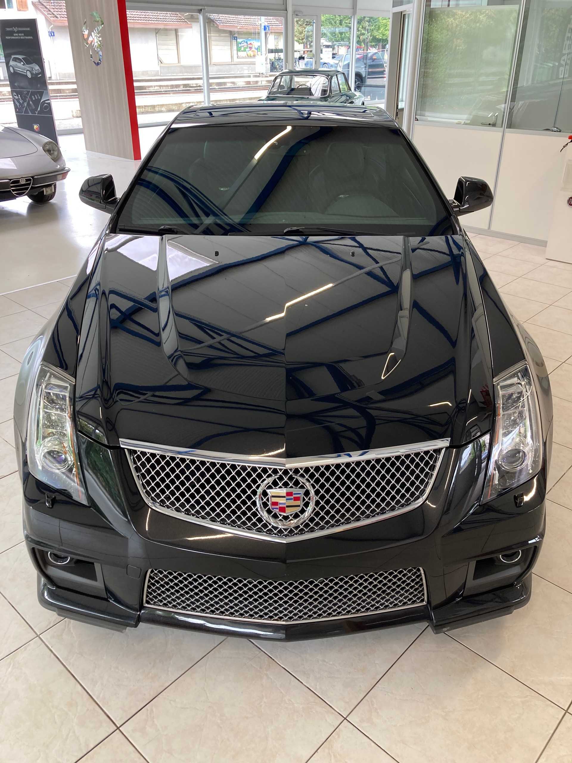 CADILLAC CTS-V Coupé 6.2 V8 SC Automatic-image-3