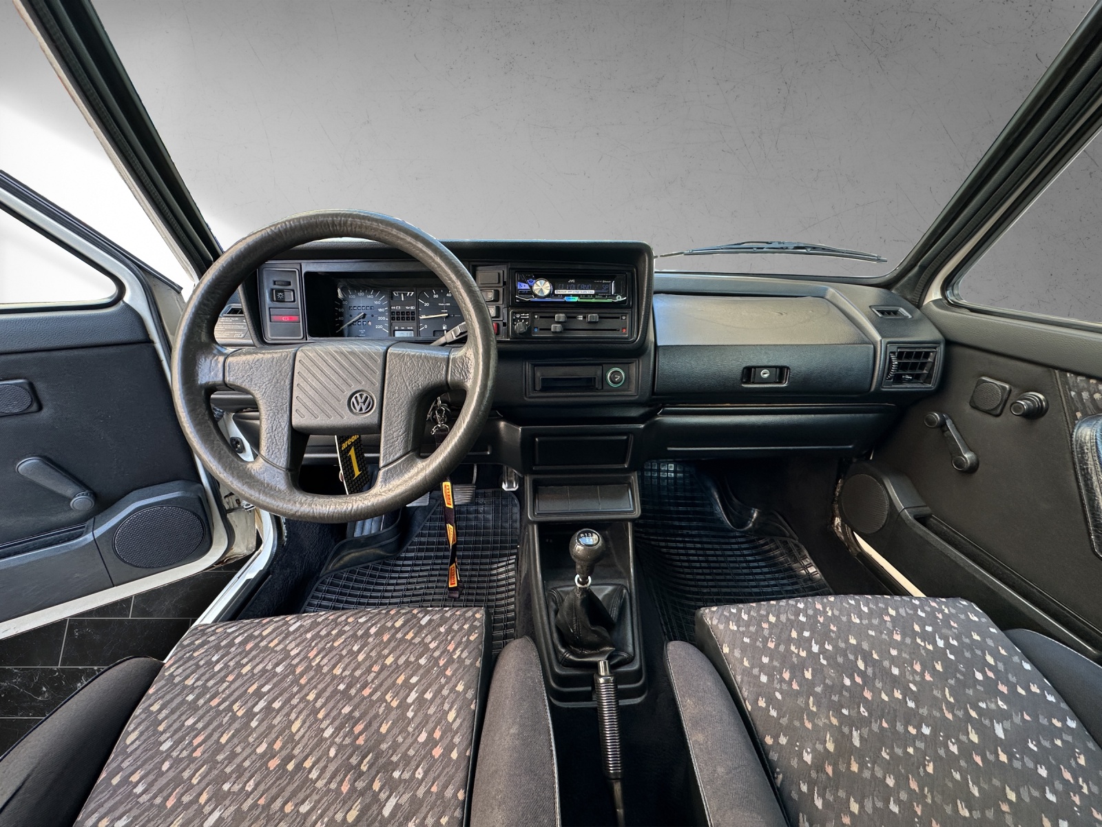 VW Golf Cabriolet 1800 Fashion-Line/Young-Line-image-9