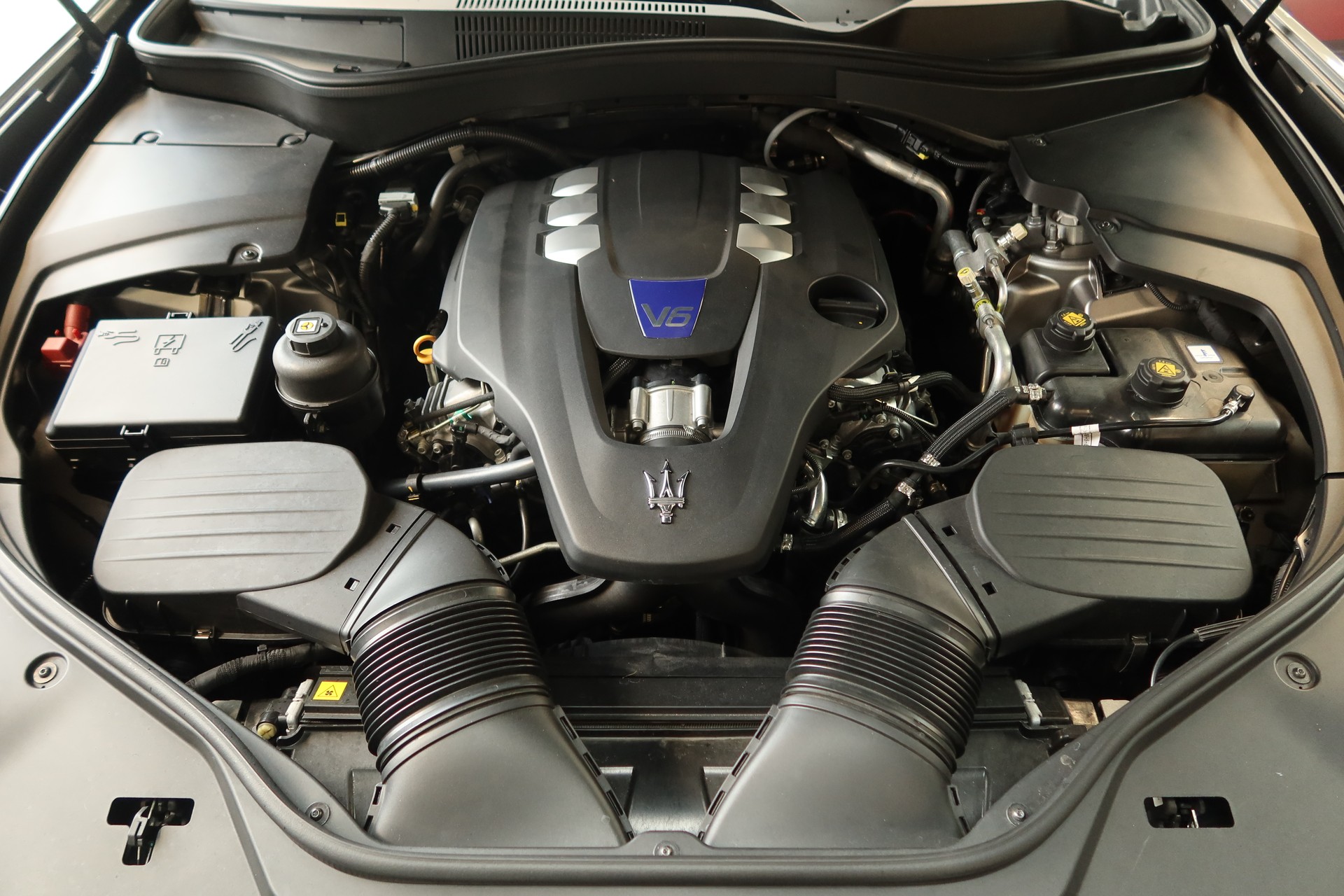 MASERATI Levante S 3.0 V6-image-11