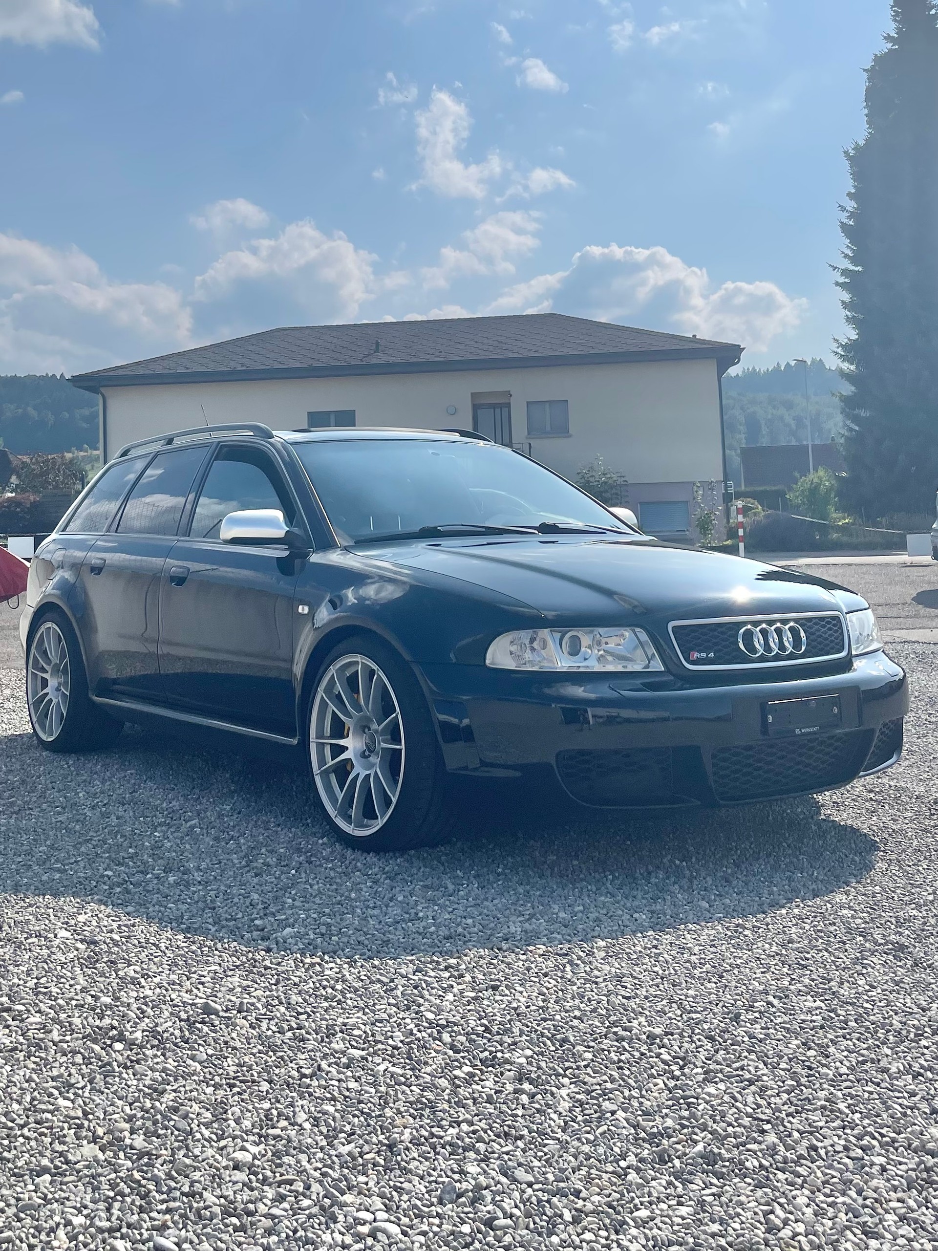 AUDI RS4 Avant quattro-image-15