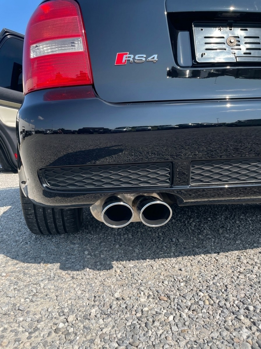 AUDI RS4 Avant quattro-image-9