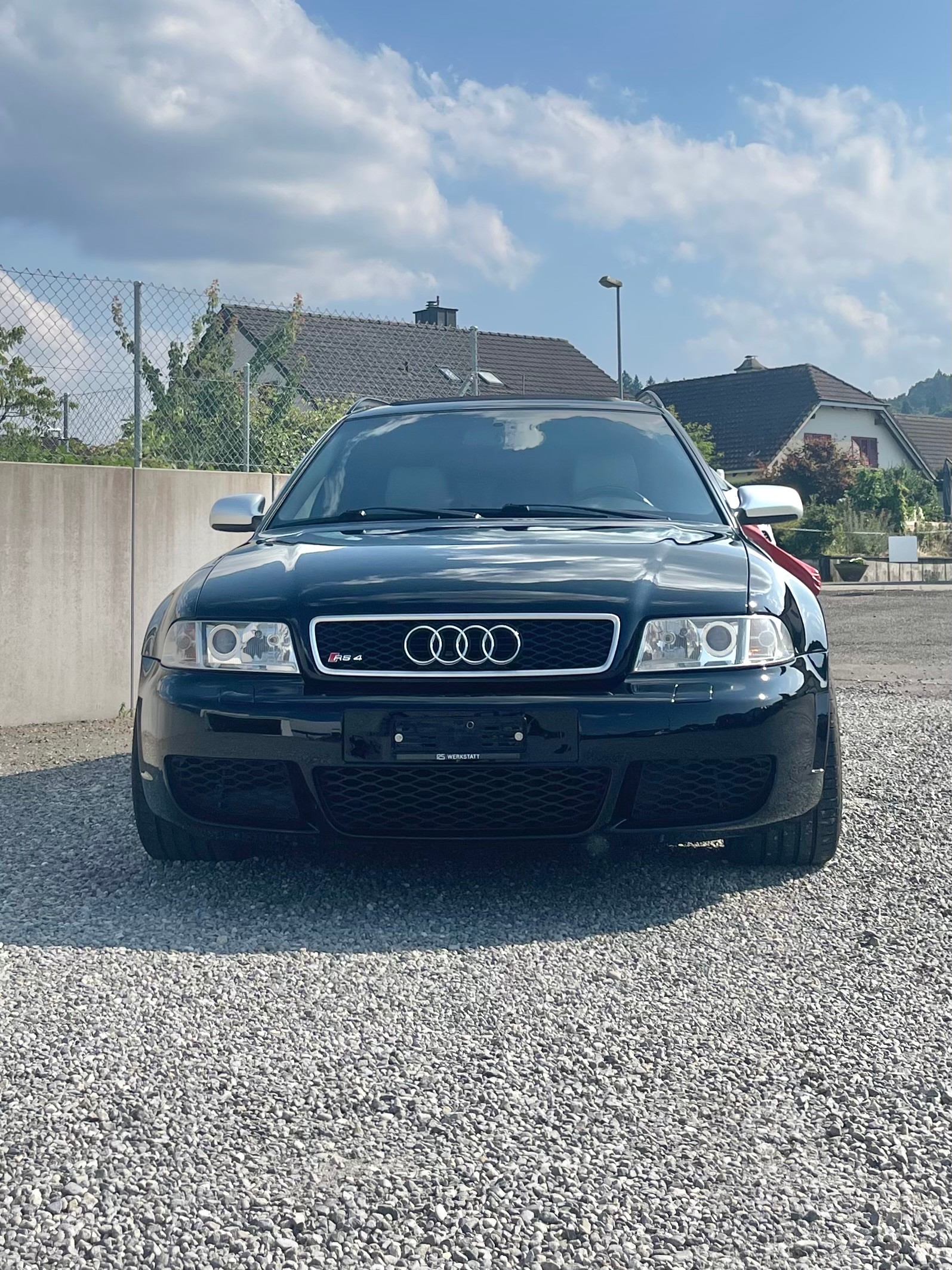 AUDI RS4 Avant quattro-image-2