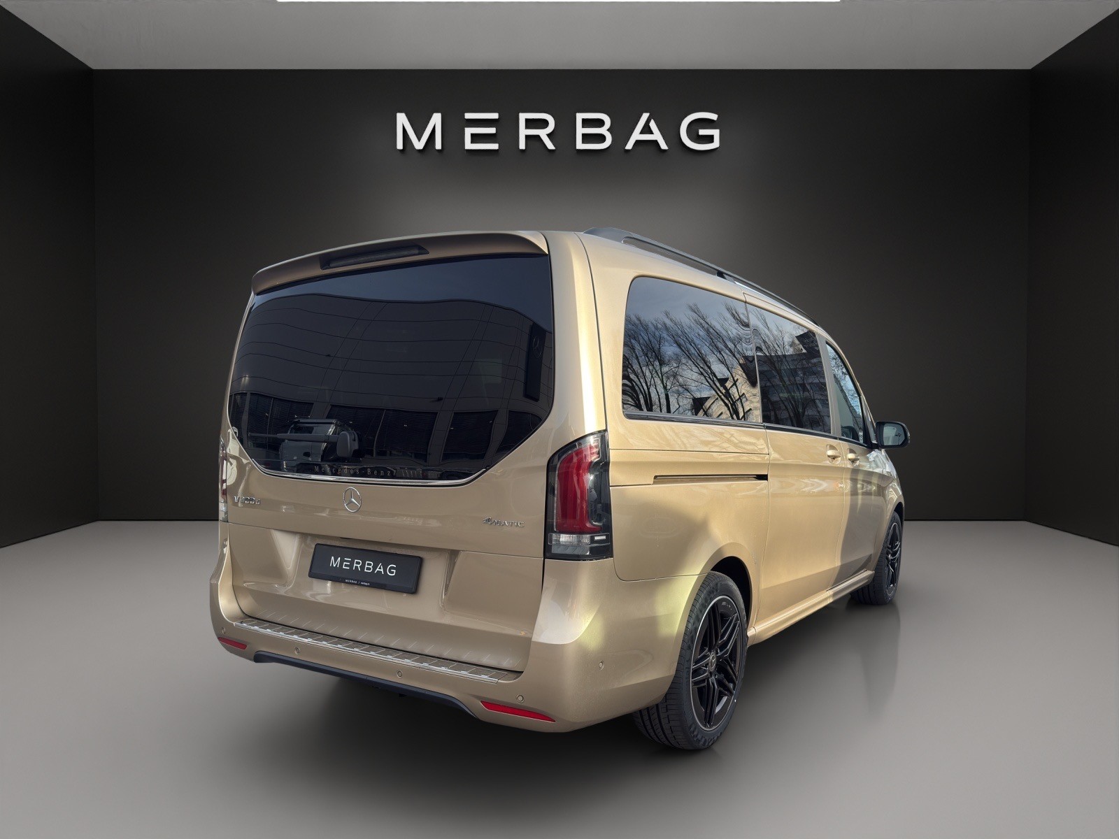 MERCEDES-BENZ V 300 d lang Exclusive 4Matic 9G-Tronic-image-1