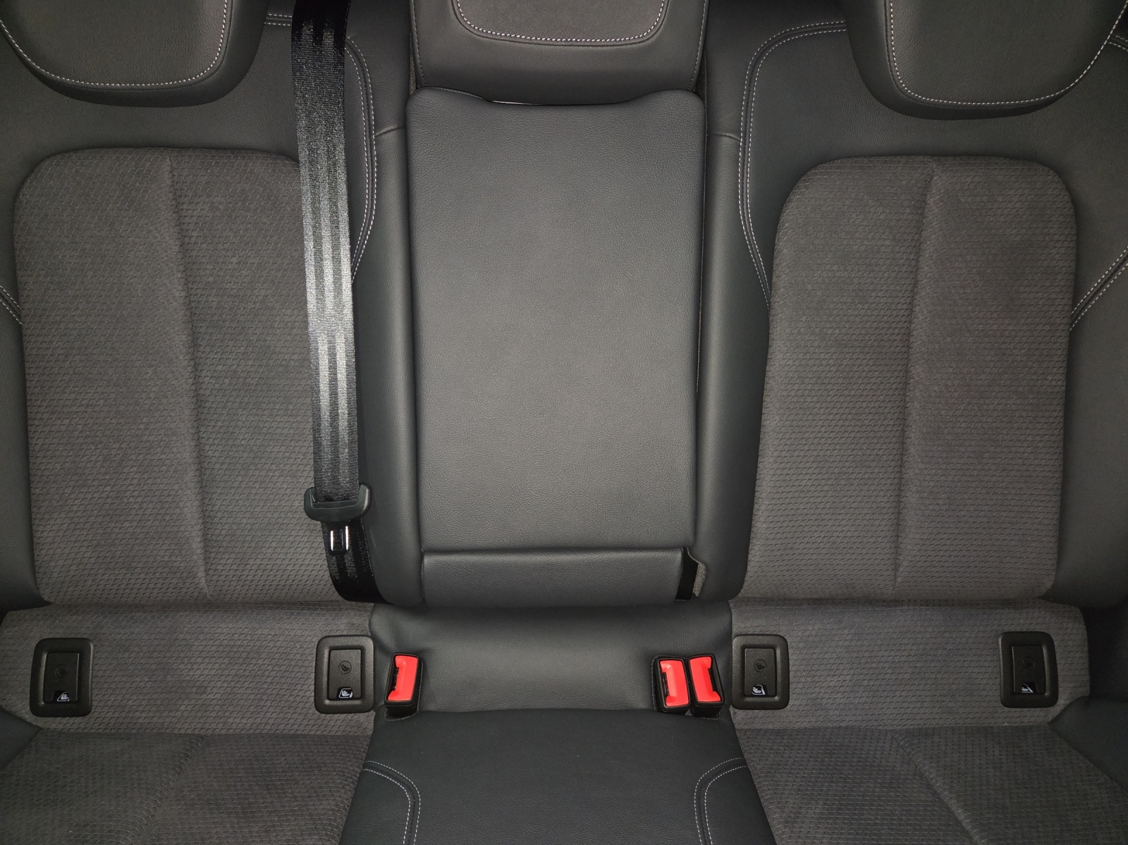 AUDI Q2 40 TFSI S line Attraction quattro S-tronic-image-7