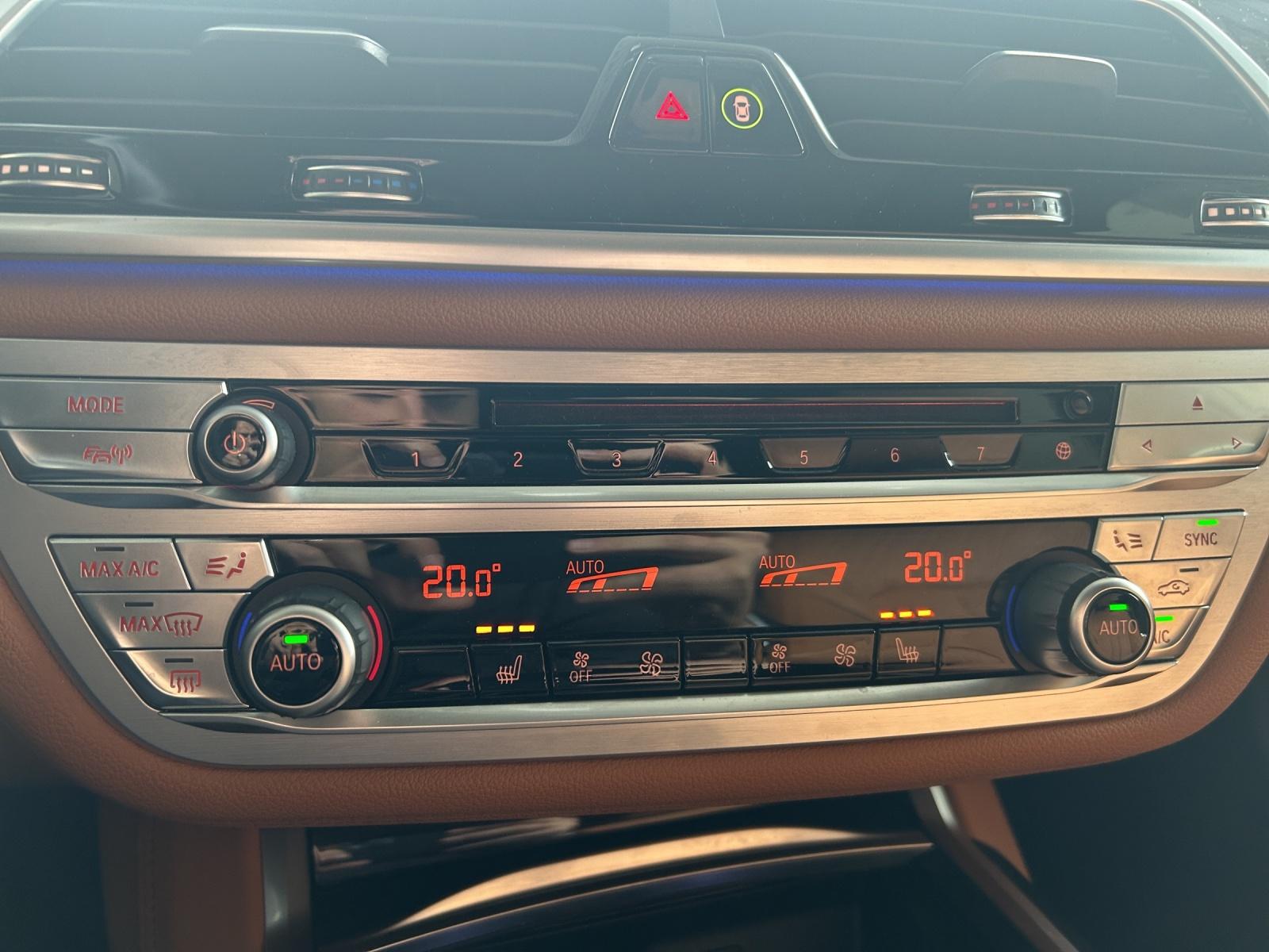 BMW 750i xDrive-image-20