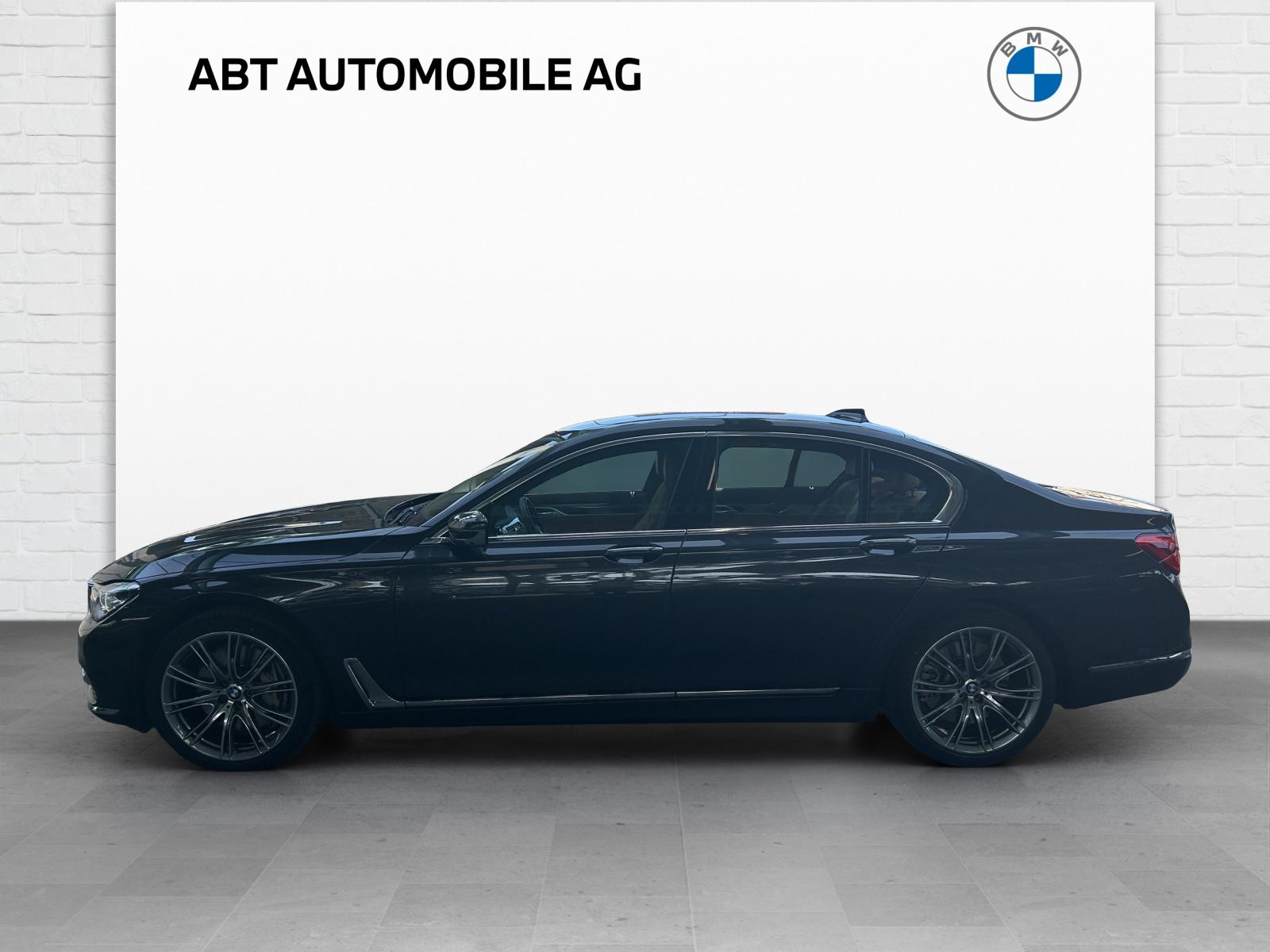 BMW 750i xDrive-image-2
