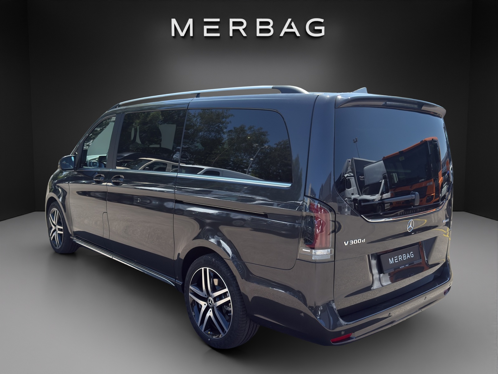 MERCEDES-BENZ V 300 d lang Exclusive 4Matic 9G-Tronic-image-3