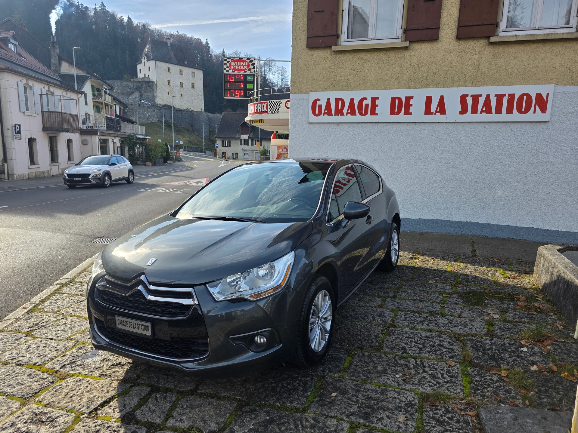 DS AUTOMOBILES DS4 1.6 VTi Chic-image-0
