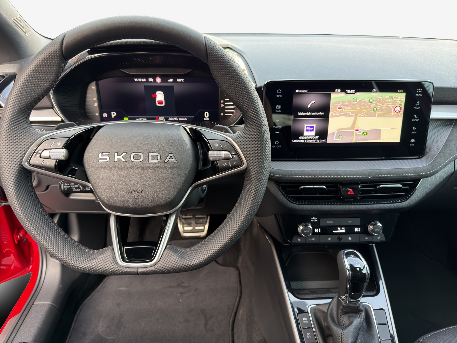 SKODA Fabia 1.5 TSI Dynamic DSG-image-8