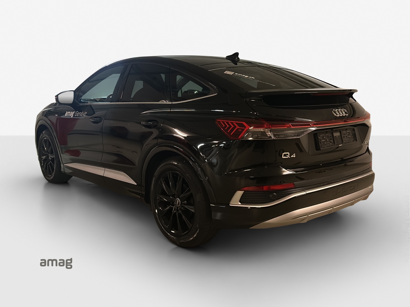 AUDI Q4 Sportback e-tron 50 quattro-image-2