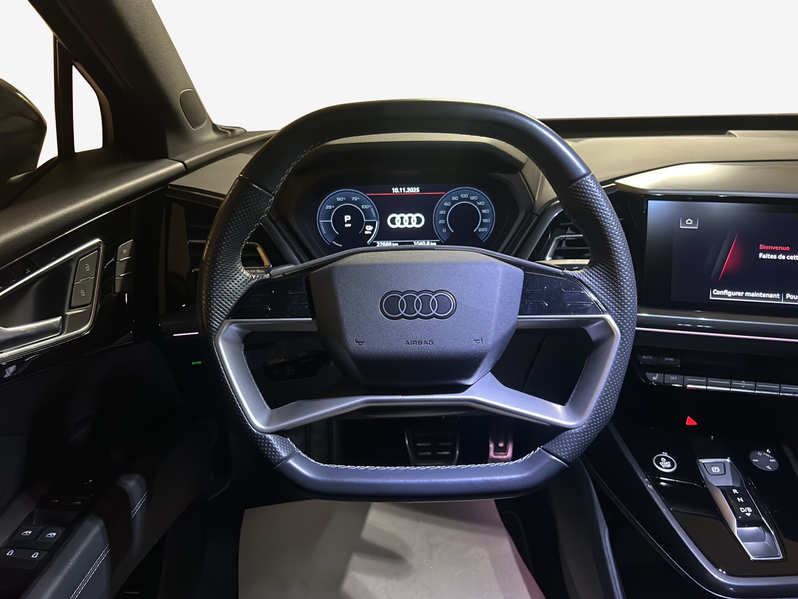 AUDI Q4 Sportback e-tron 50 quattro-image-9