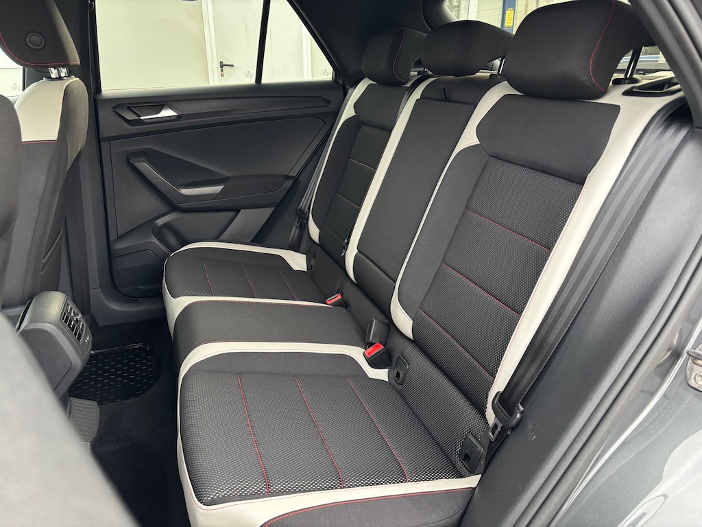 VW T-Roc 2.0 TSI Sport DSG 4Motion-image-13