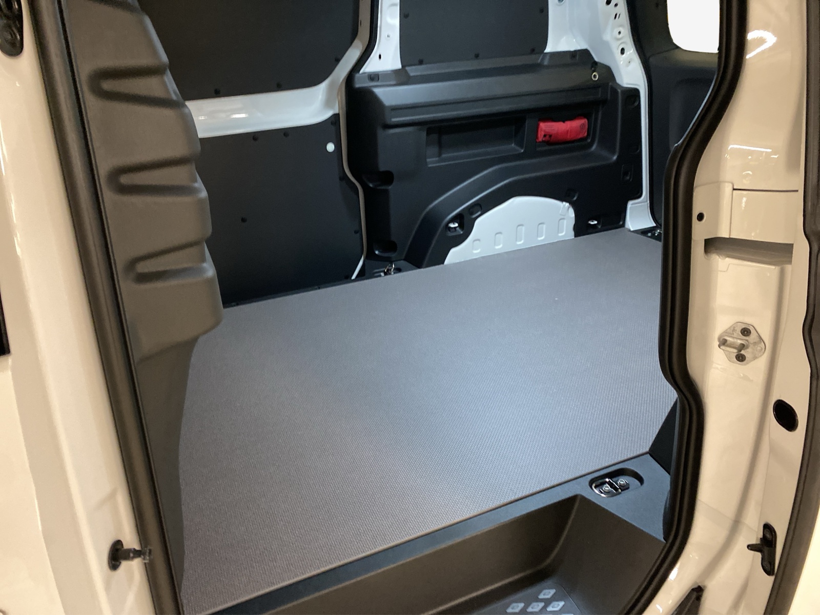 VW ID. Buzz Cargo Pro-image-12