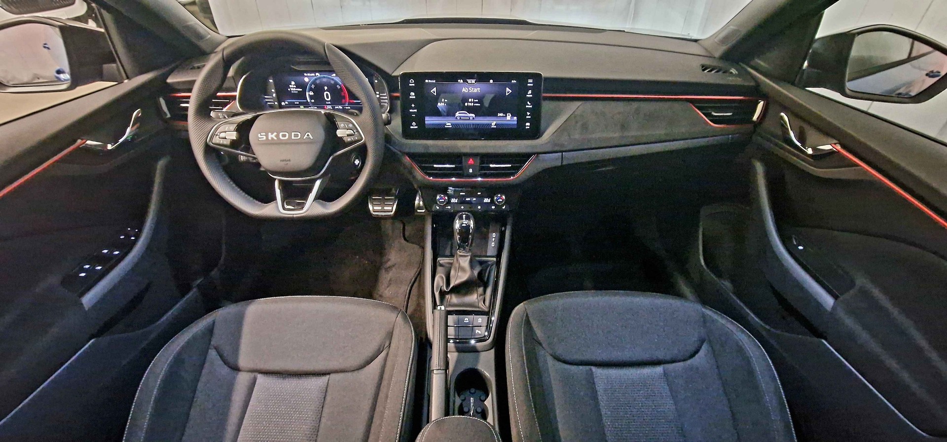 SKODA Kamiq 1.0 TSI Dynamic DSG-image-14