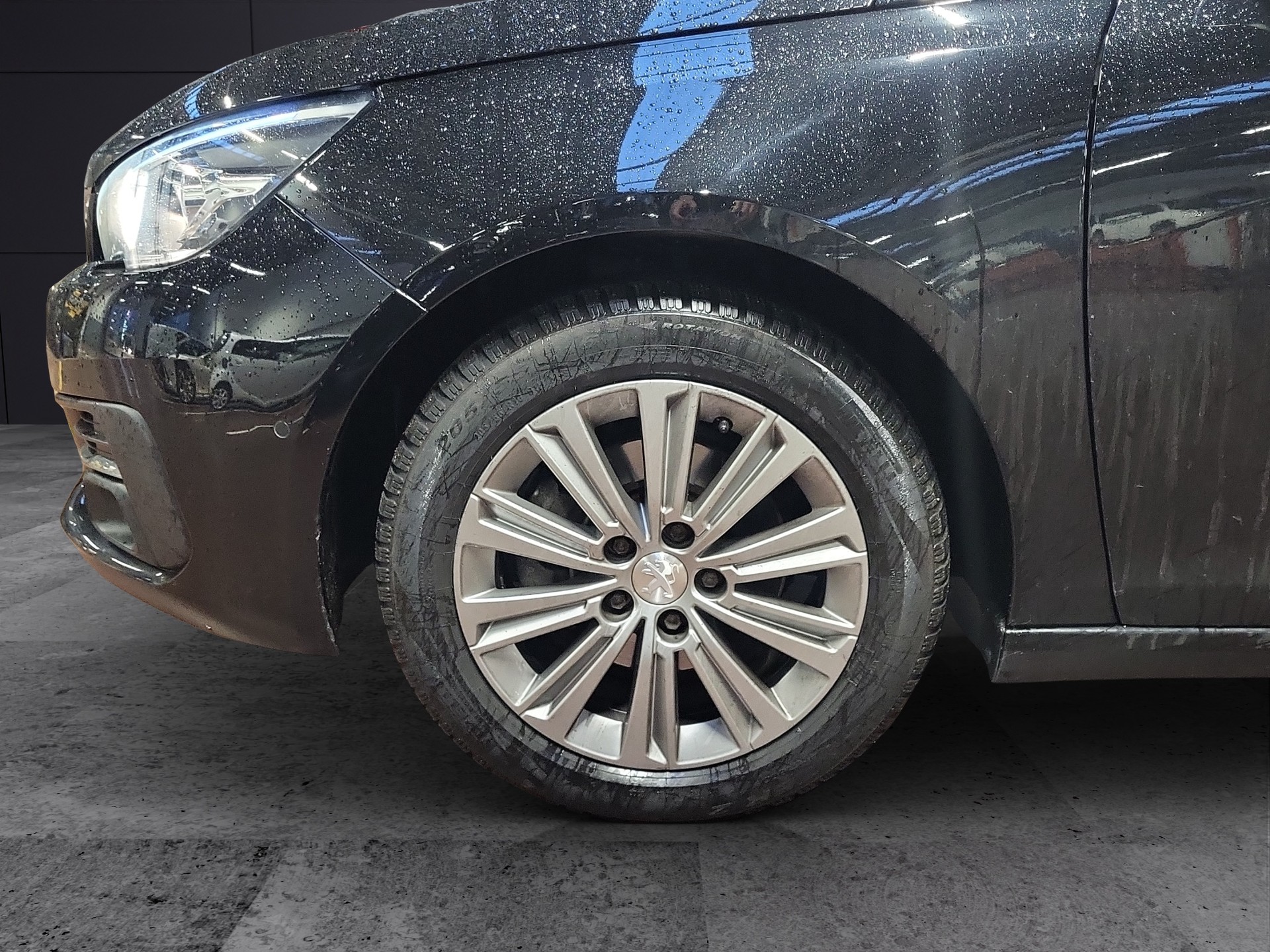 PEUGEOT 308 1.2 Allure-image-3