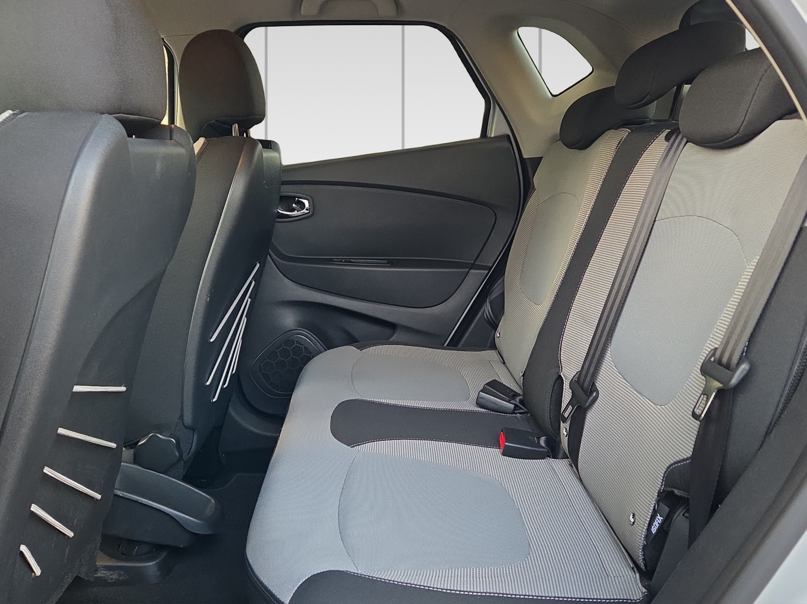 RENAULT Captur 0.9 12V Privilège-image-10