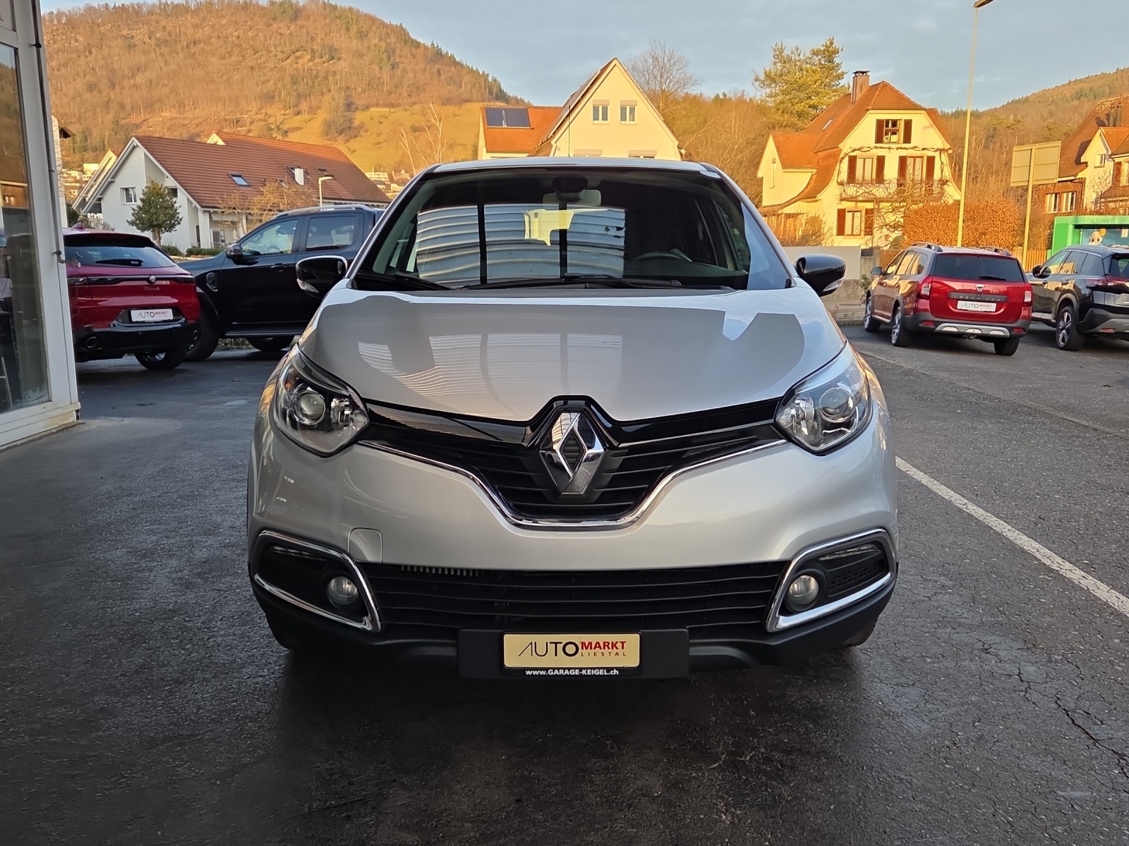 RENAULT Captur 0.9 12V Privilège-image-3