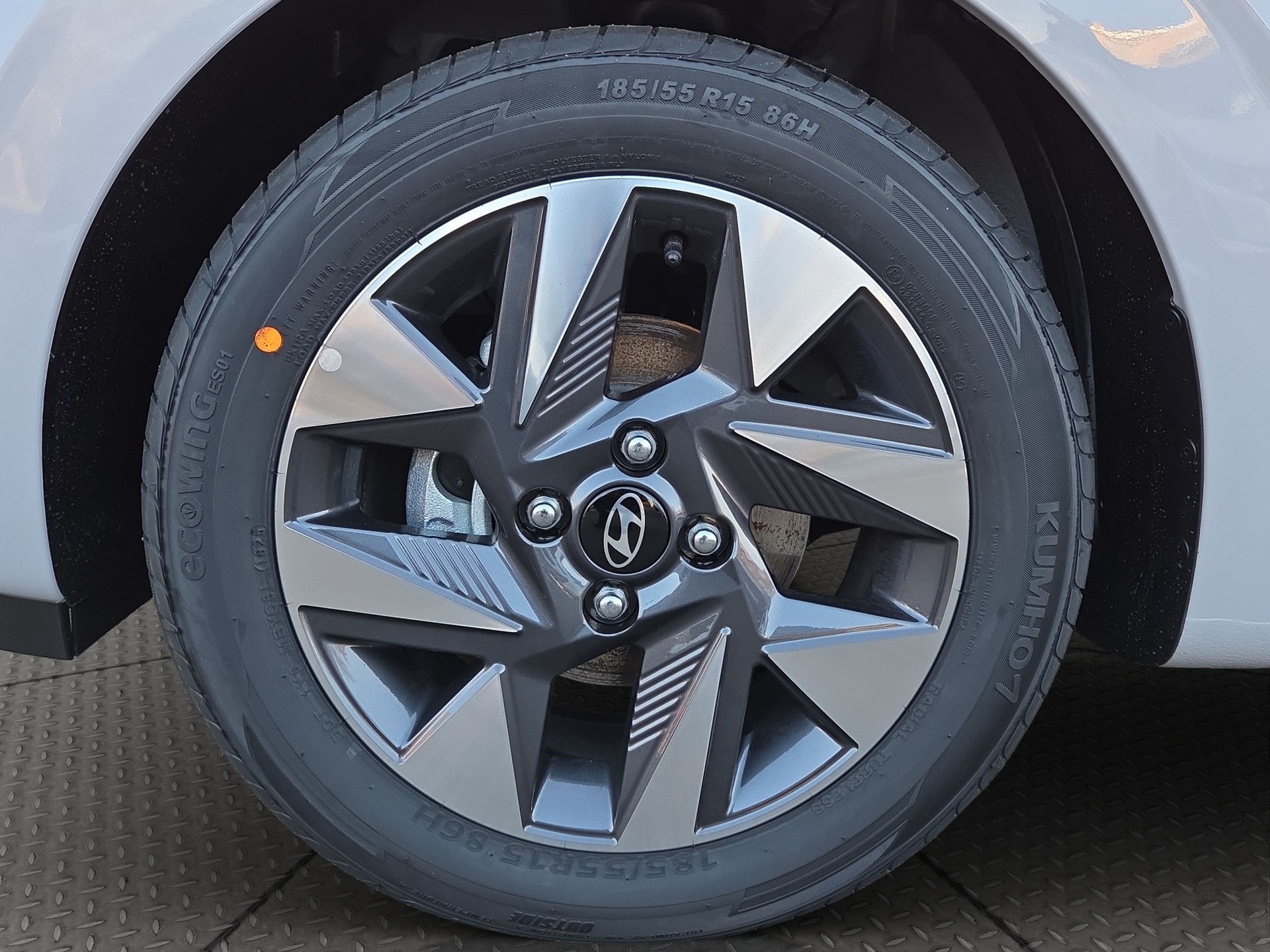 HYUNDAI i10 1.2 Amplia-image-12