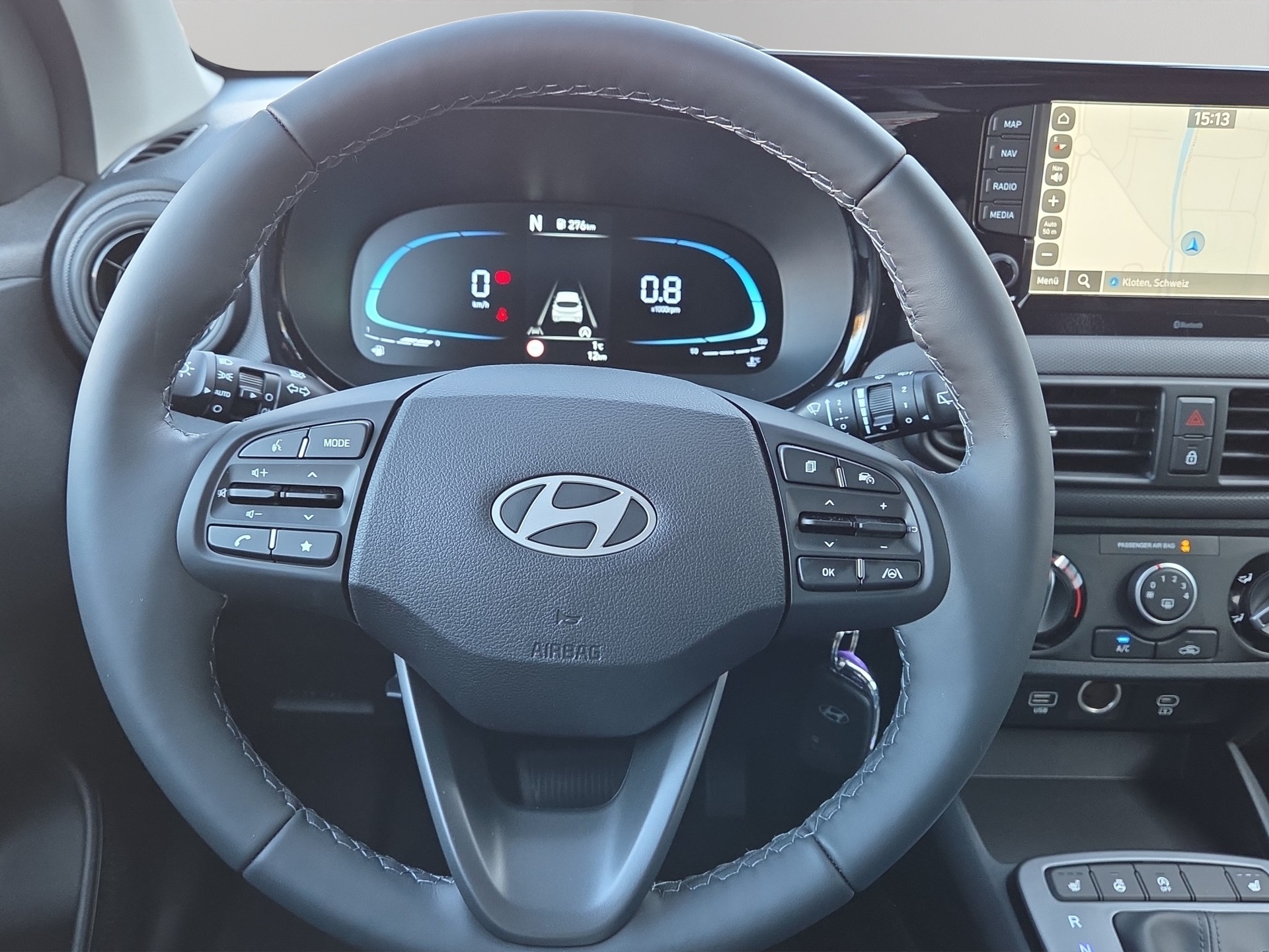 HYUNDAI i10 1.2 Amplia-image-6