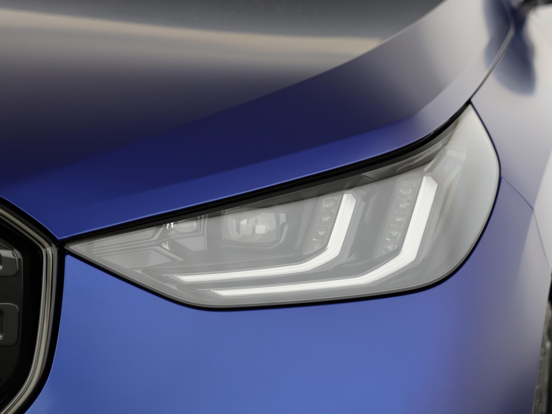 BMW X3 M50i-image-5