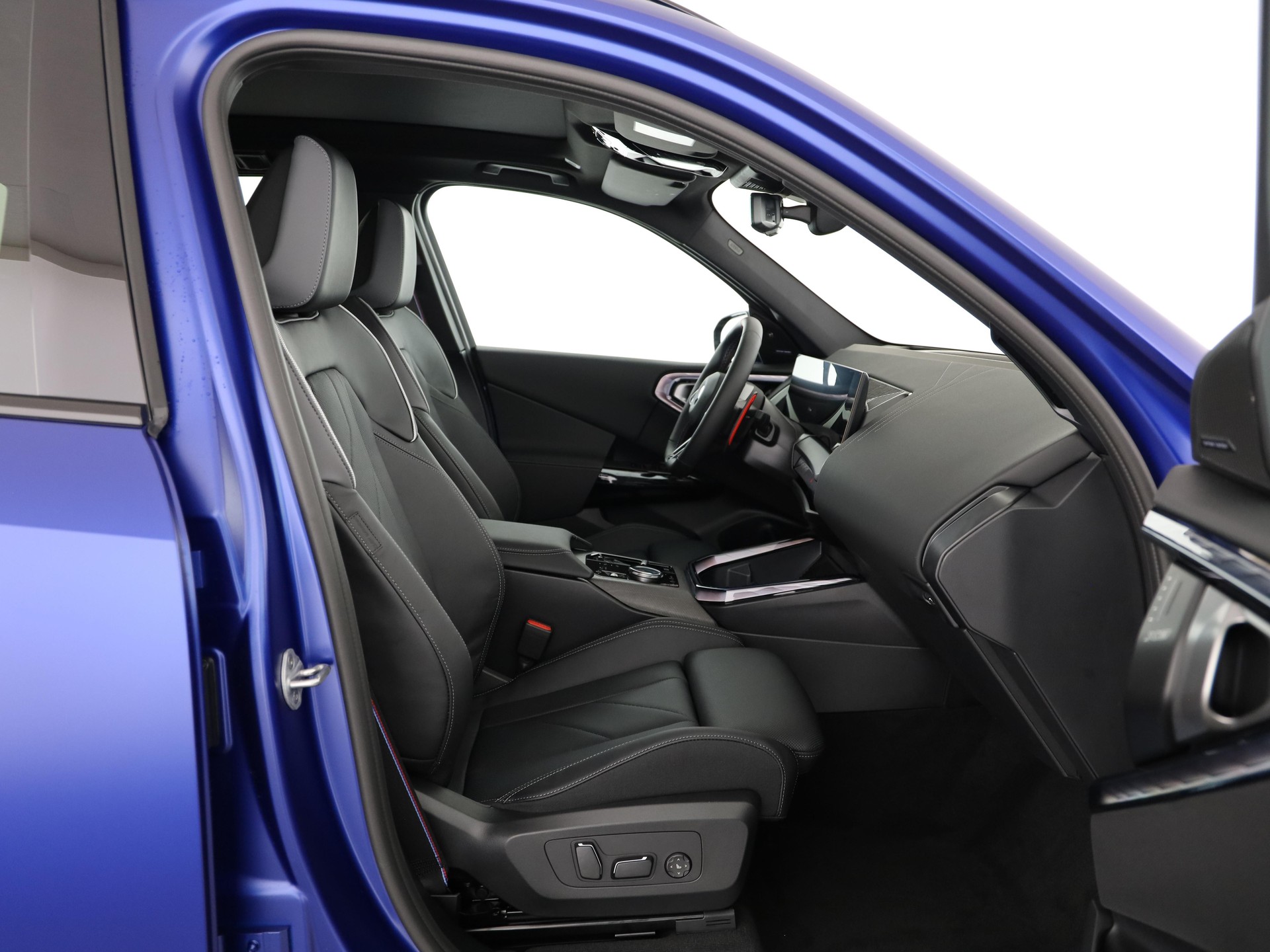 BMW X3 M50i-image-9