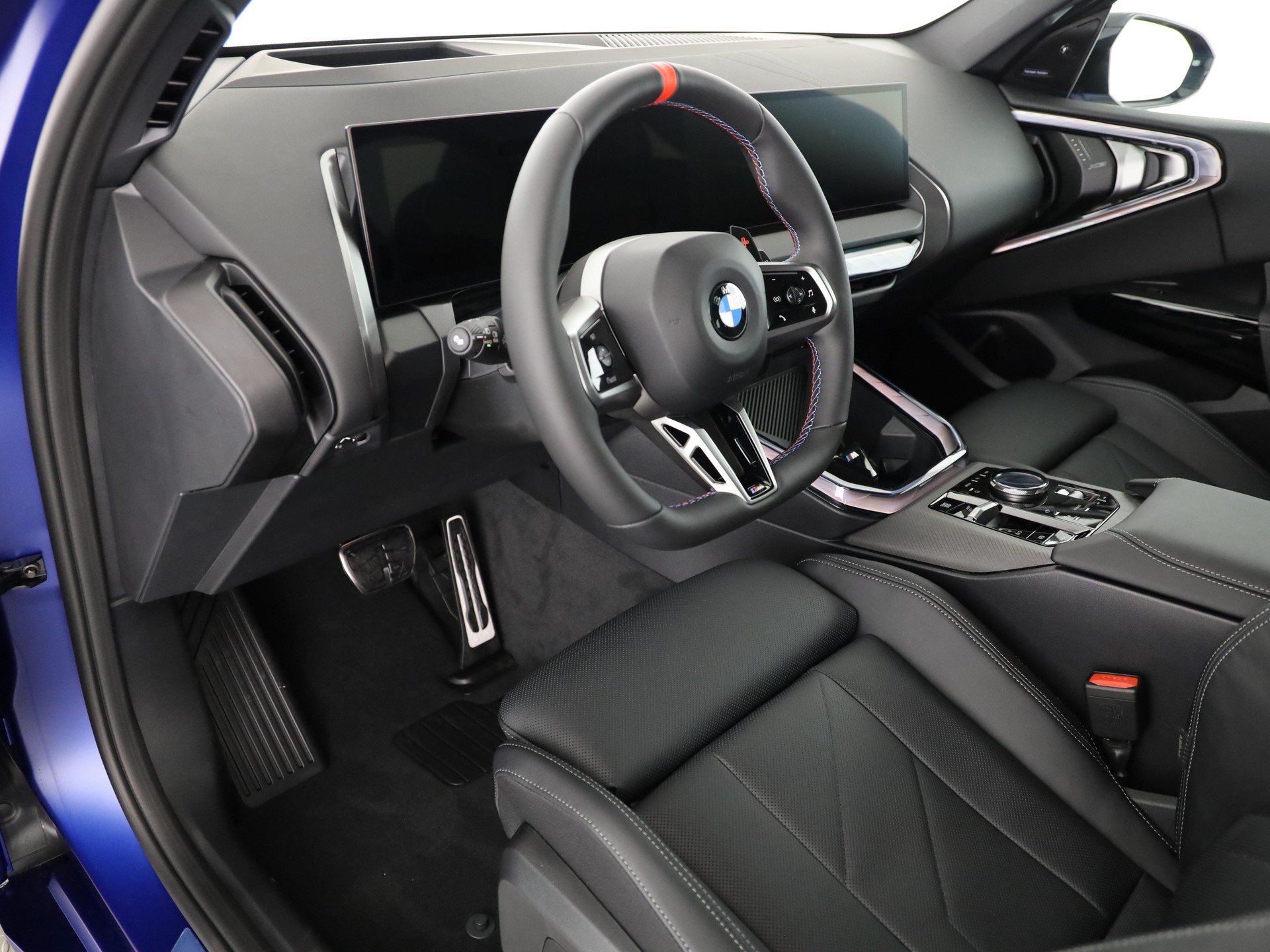 BMW X3 M50i-image-11
