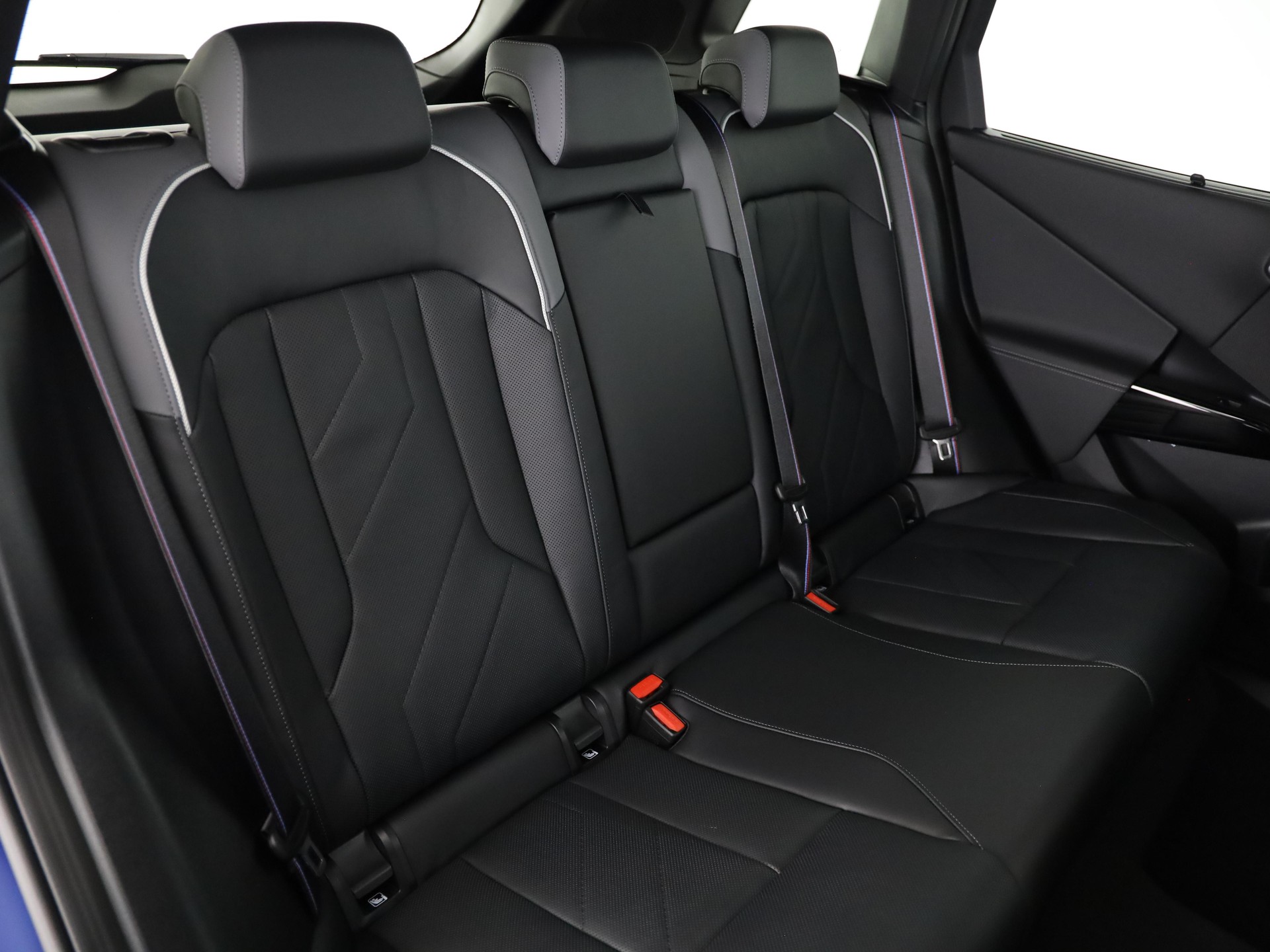 BMW X3 M50i-image-13
