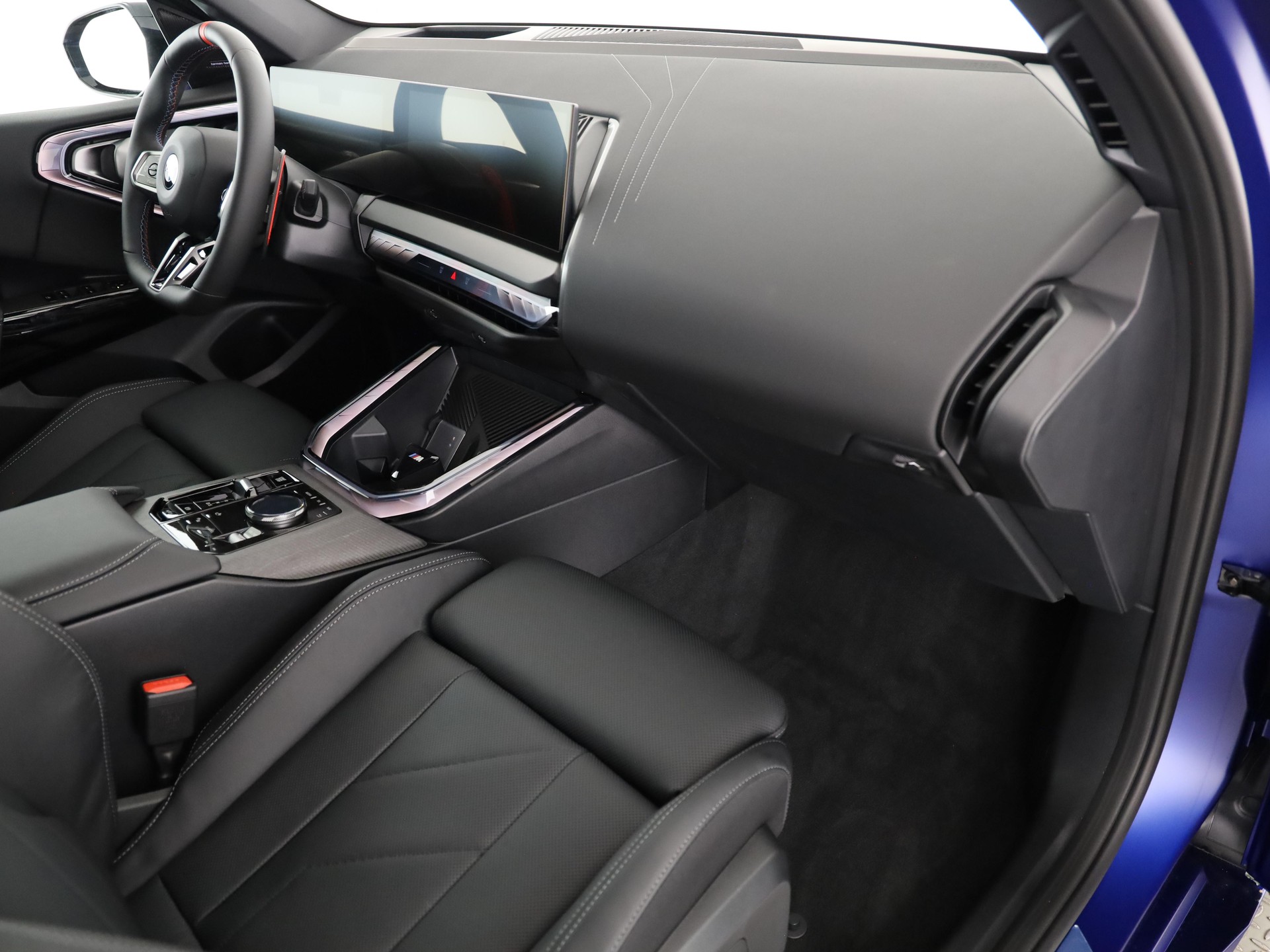 BMW X3 M50i-image-10