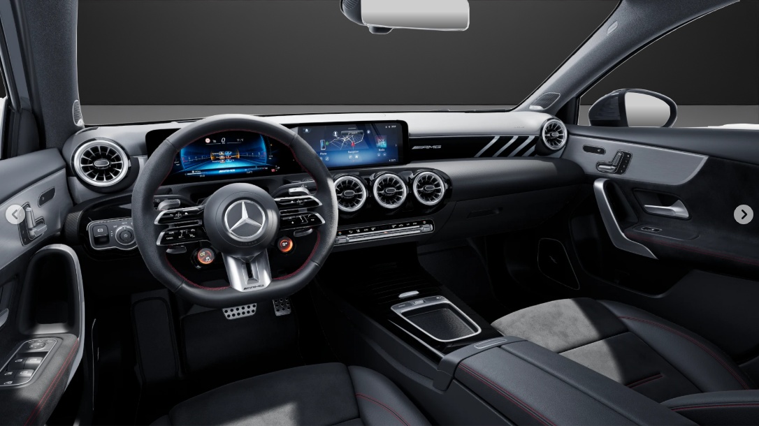 MERCEDES-BENZ A AMG 35 4Matic 8G-DCT-image-6