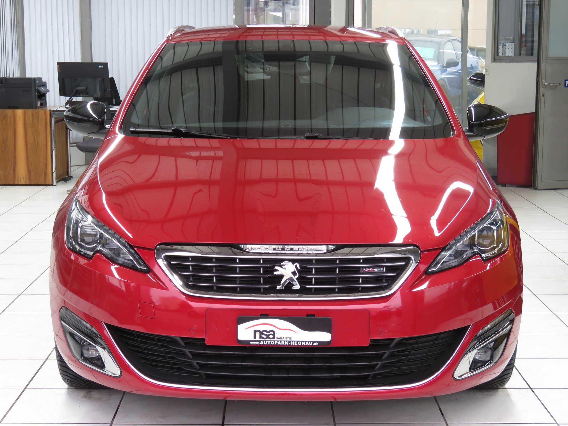 PEUGEOT 308 SW 1.2 THP GT Line Automat (AHK 1.1 t)-image-1