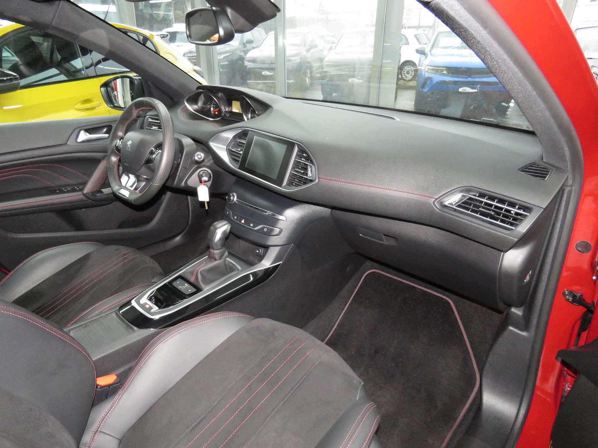 PEUGEOT 308 SW 1.2 THP GT Line Automat (AHK 1.1 t)-image-10