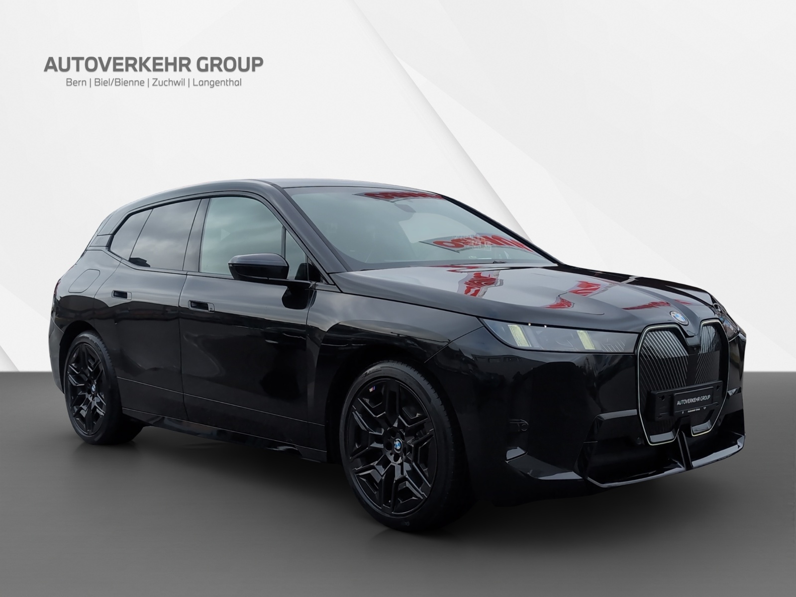 BMW iX xDrive45 M Sport-image-7