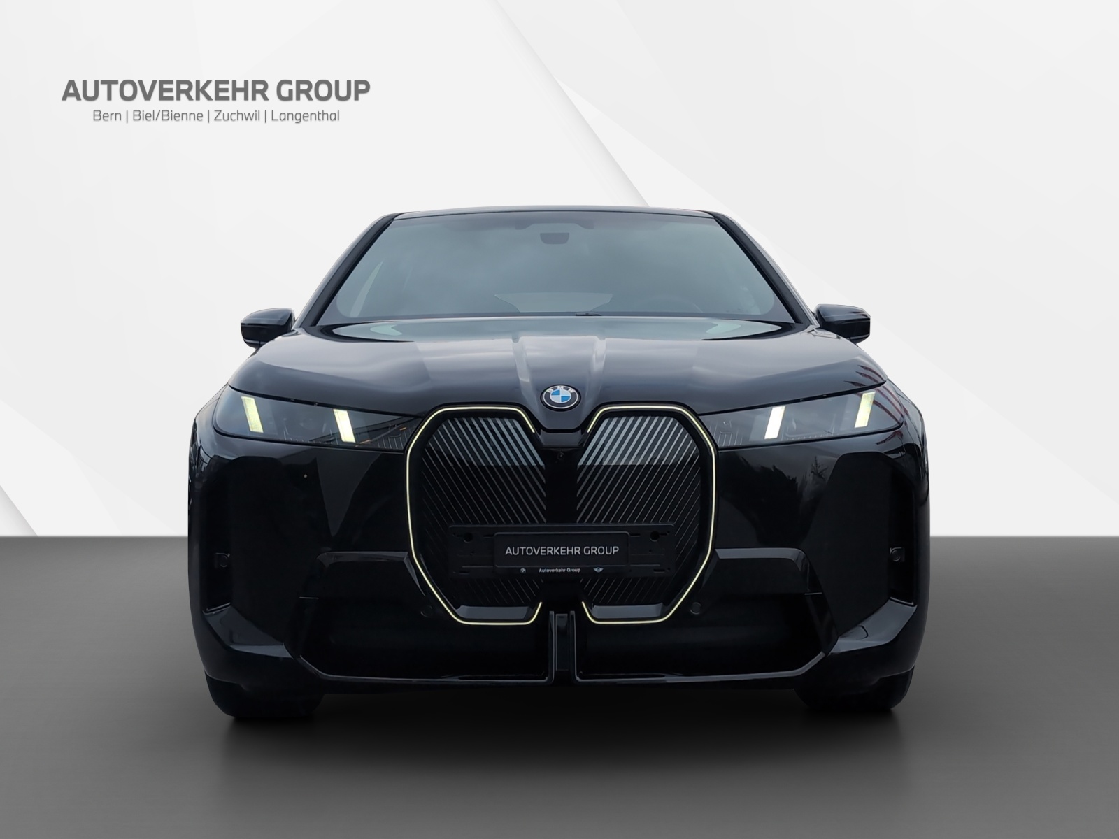 BMW iX xDrive45 M Sport-image-1