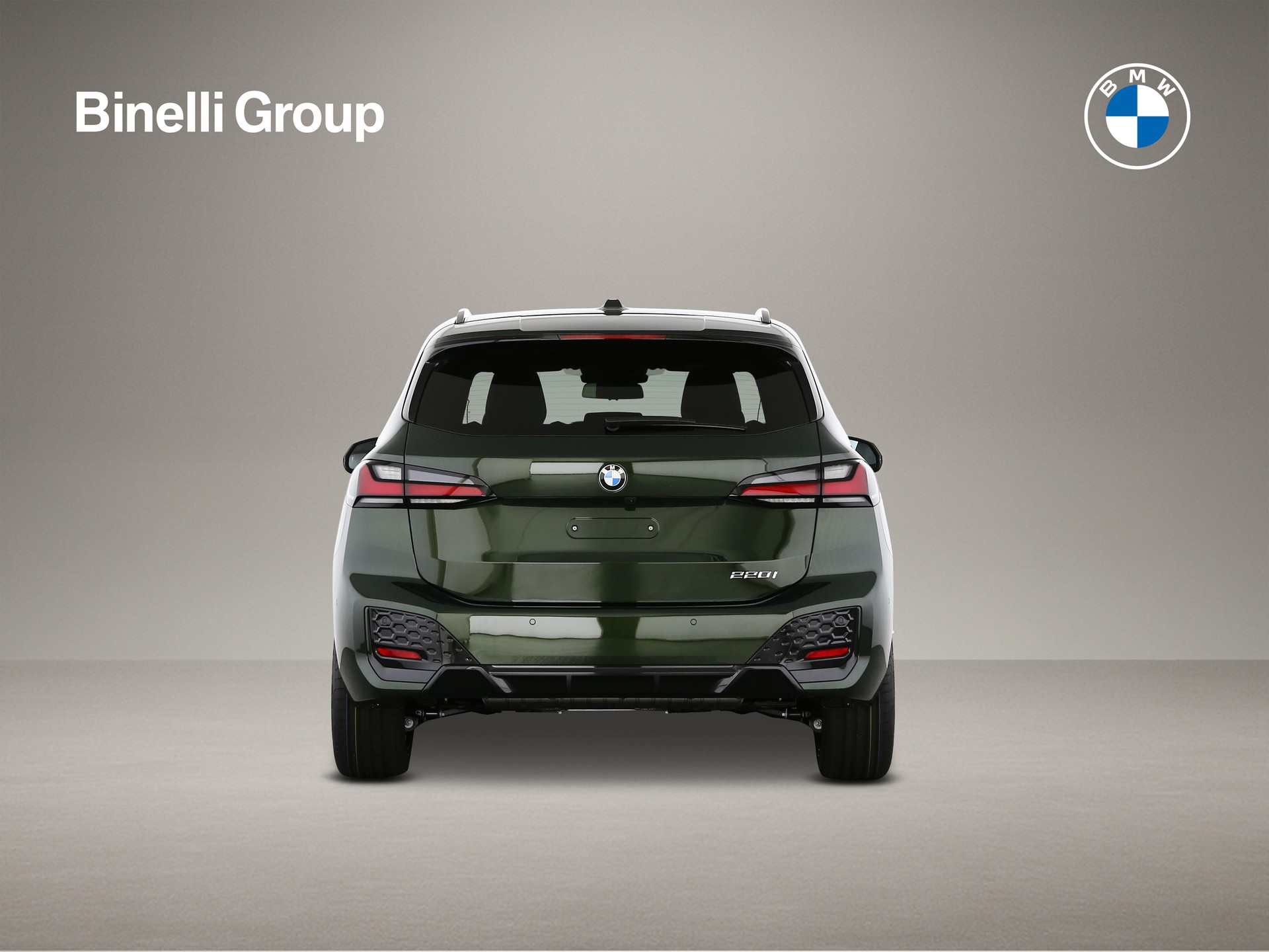 BMW 220i Active Tourer-showroom-element-2