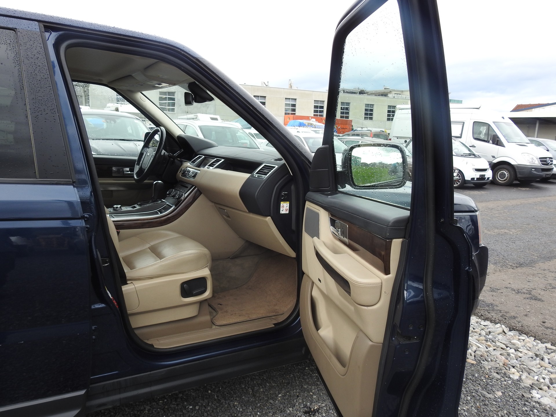 LAND ROVER Range Rover Sport 3.0 TDV6 HSE Automatic-image-15