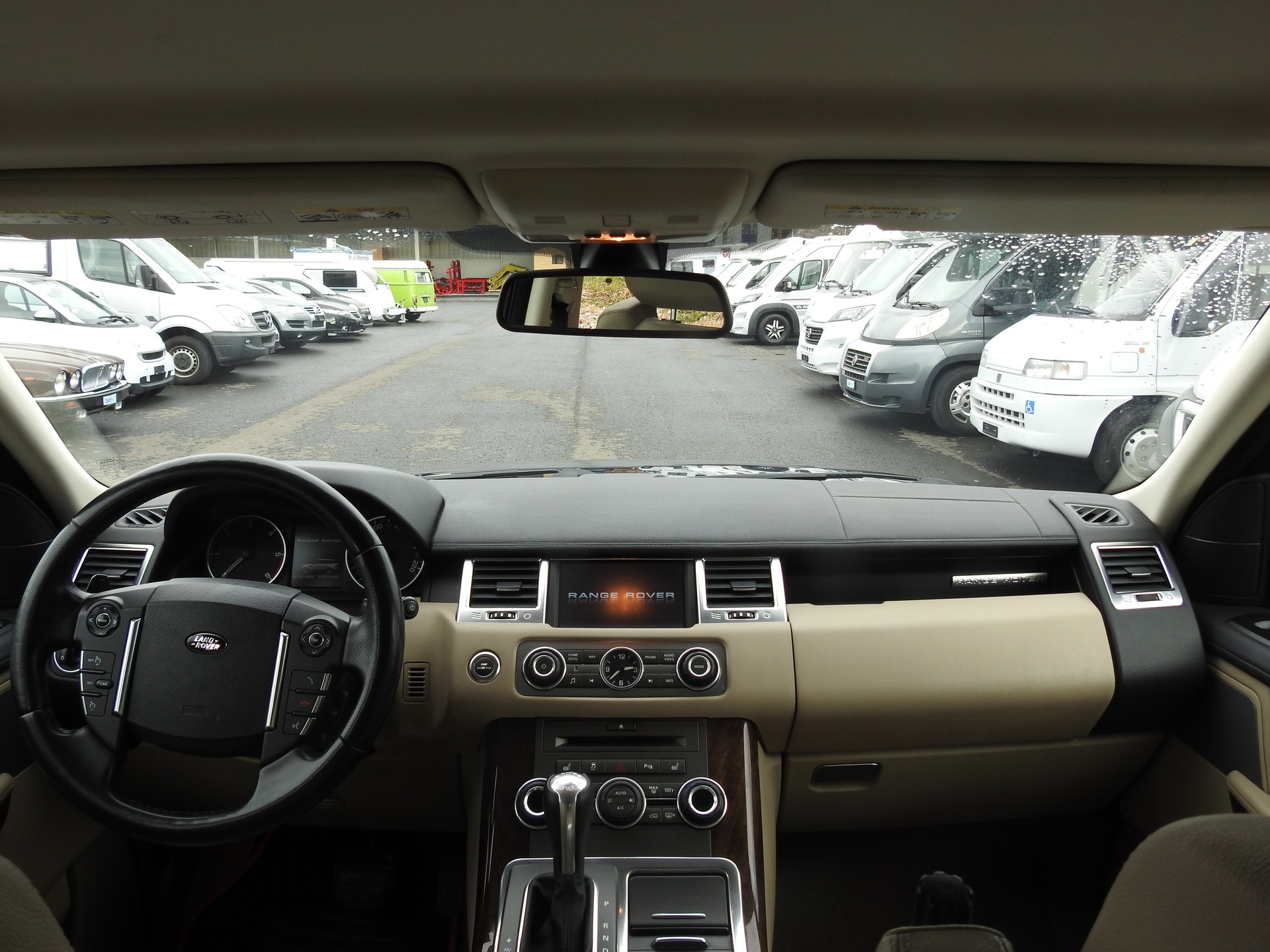 LAND ROVER Range Rover Sport 3.0 TDV6 HSE Automatic-image-18