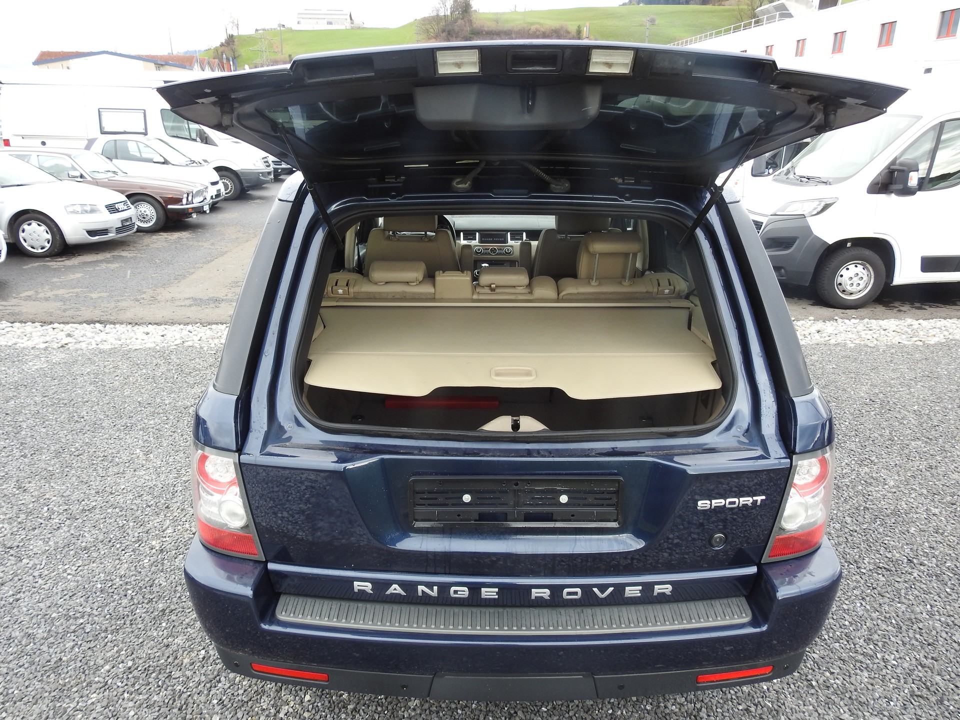 LAND ROVER Range Rover Sport 3.0 TDV6 HSE Automatic-image-9