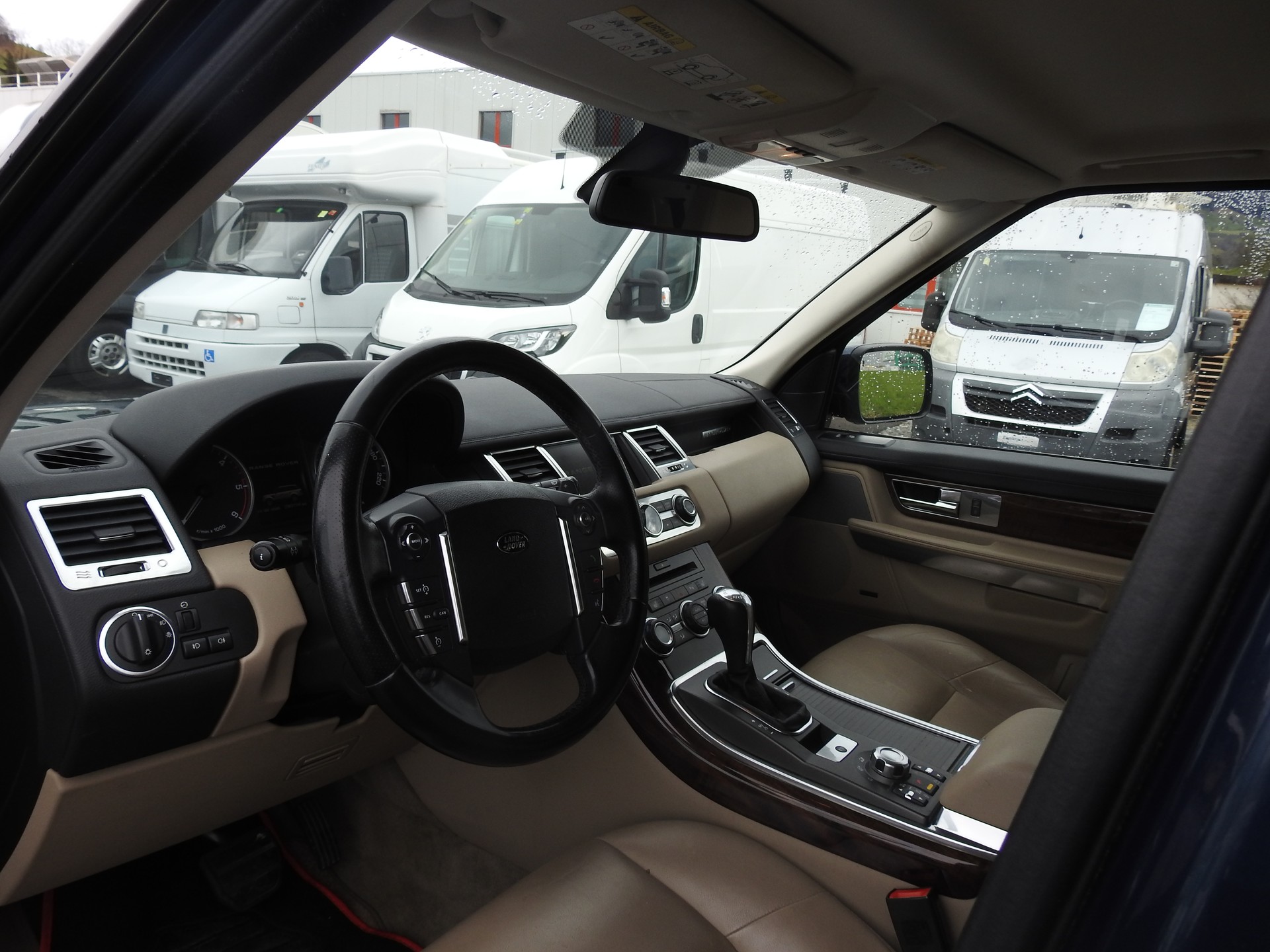 LAND ROVER Range Rover Sport 3.0 TDV6 HSE Automatic-image-12