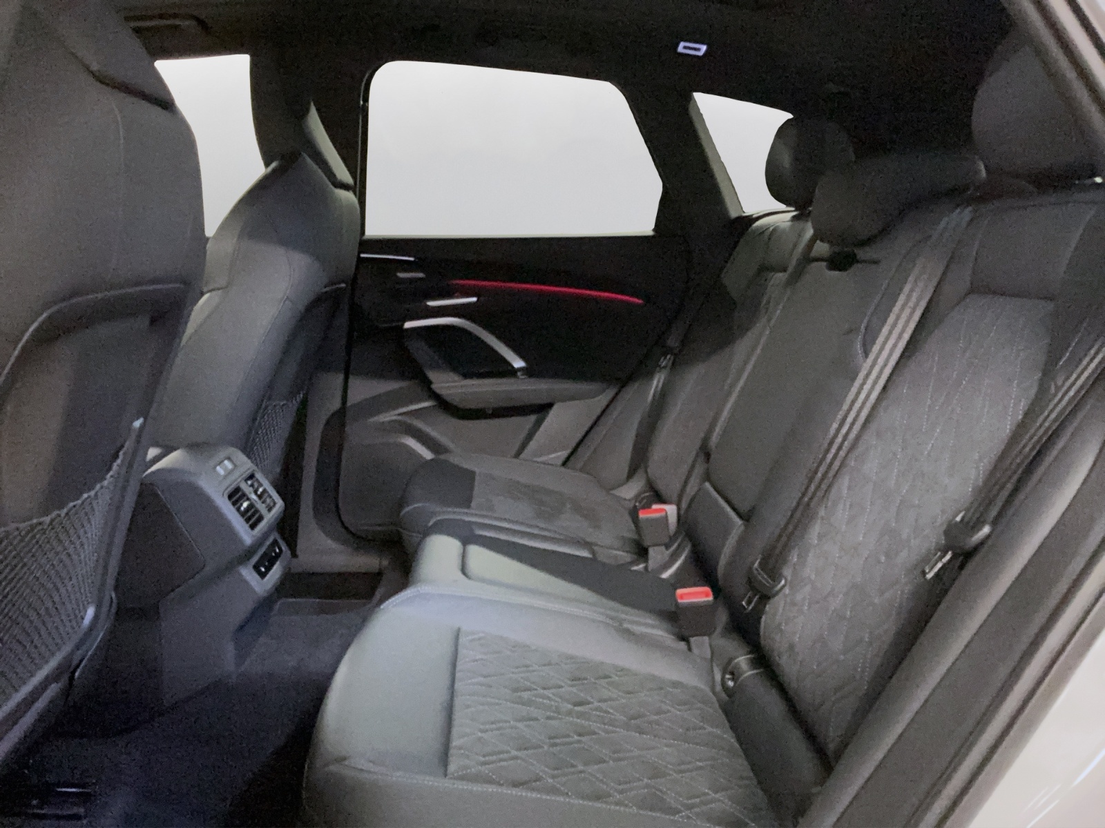AUDI Q5 TFSI quatto 150 kW S-tronic-image-10
