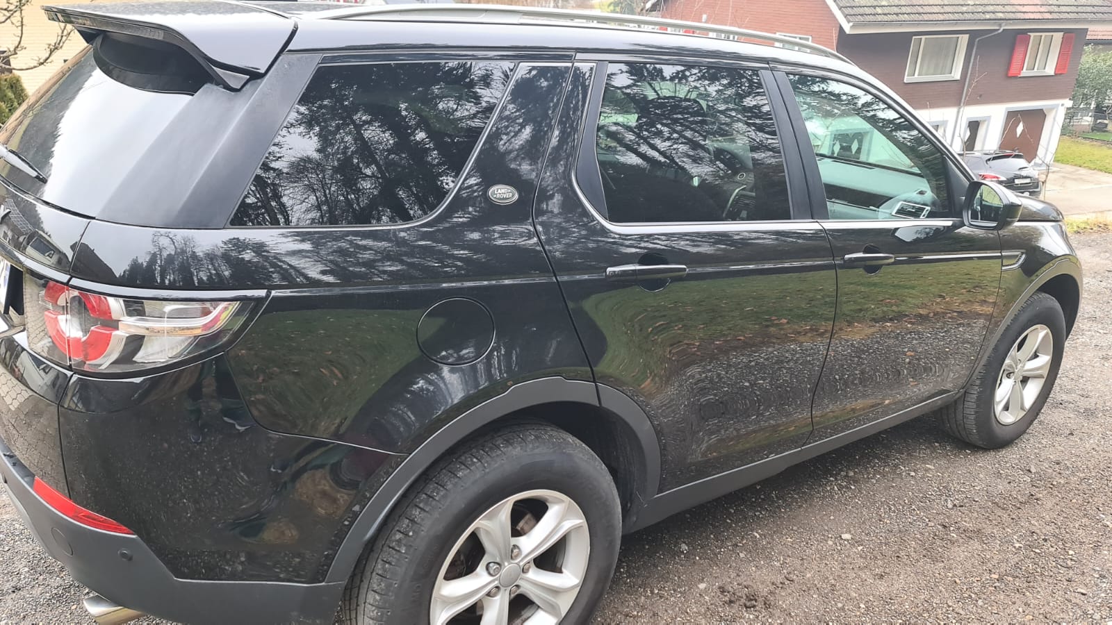 LAND ROVER Discovery Sport 2.0 TD4-image-1