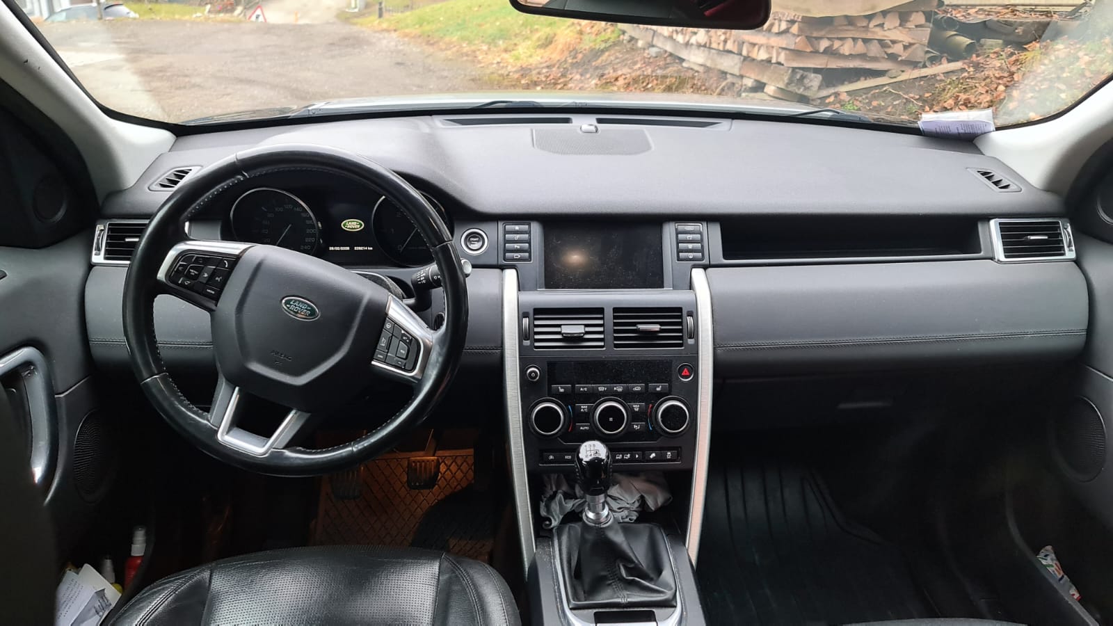 LAND ROVER Discovery Sport 2.0 TD4-image-2